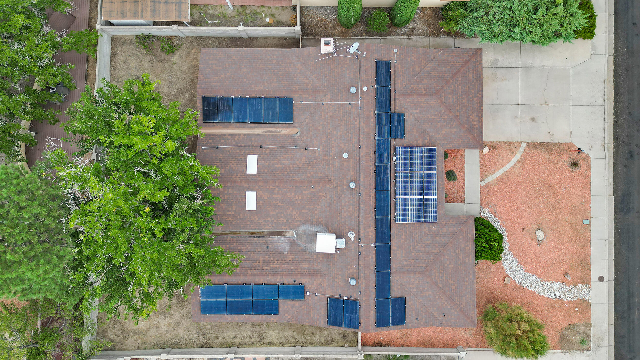 4525 BERMUDA Drive NE