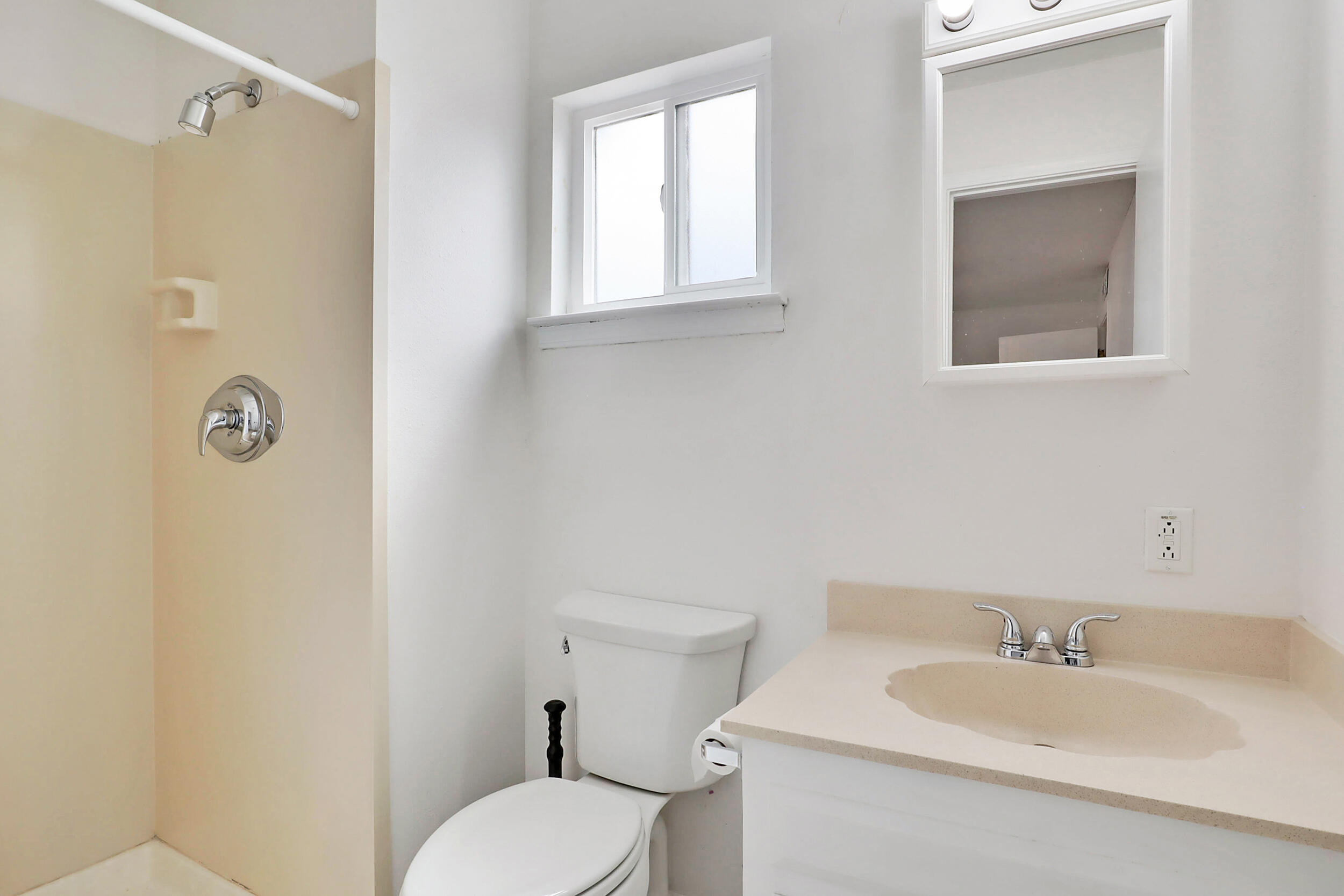 4525 BERMUDA Drive NE