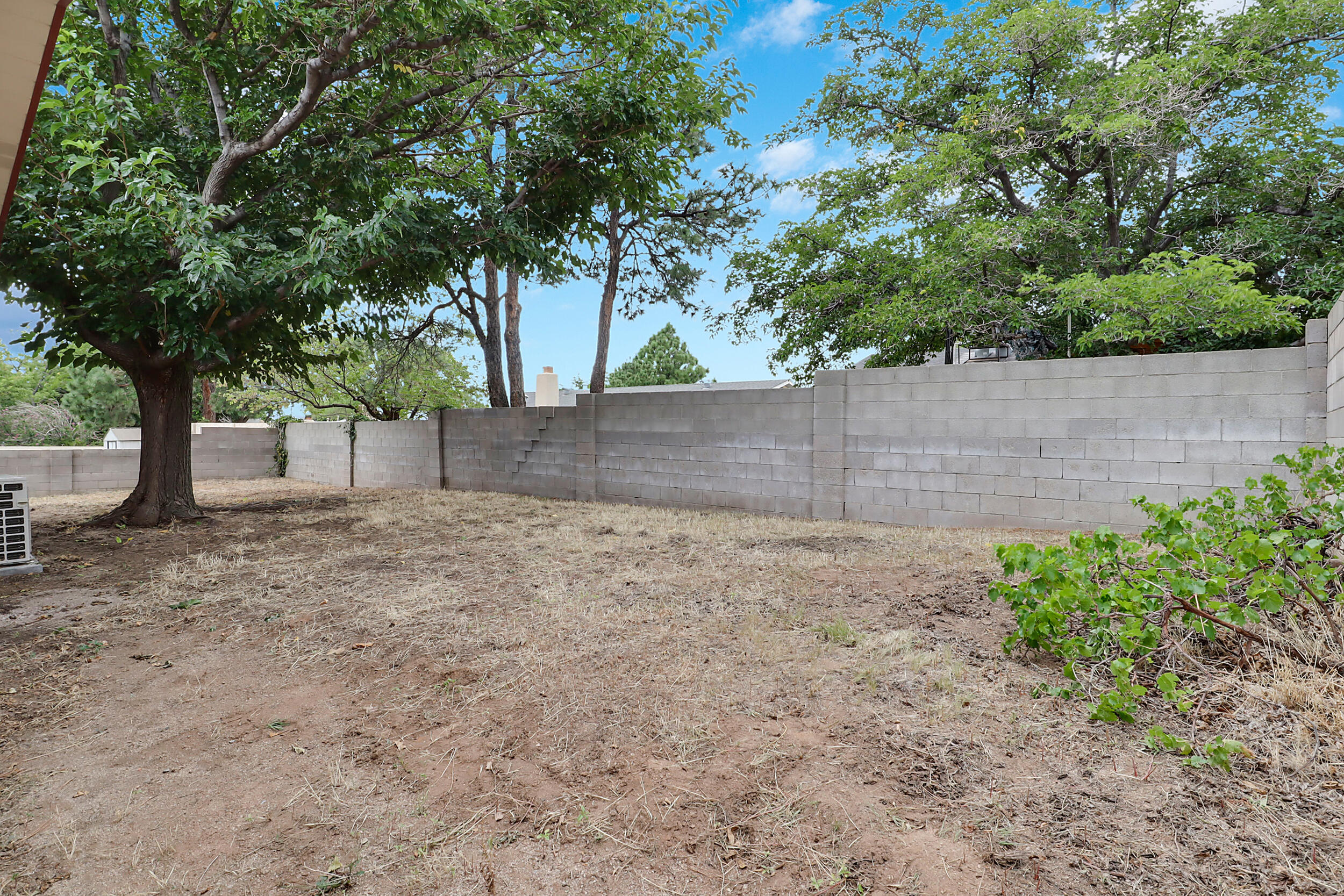 4525 BERMUDA Drive NE