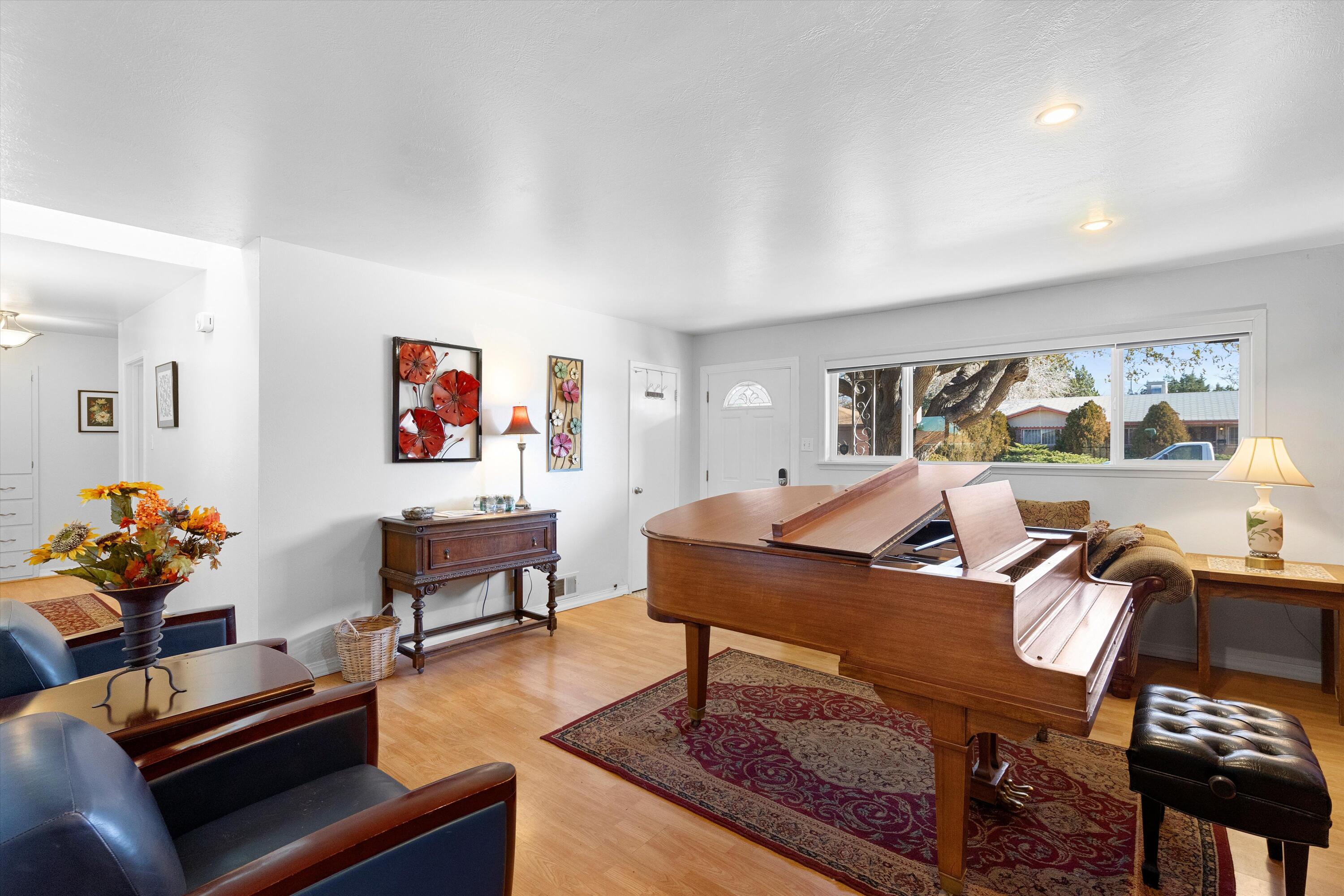 2919 FLORIDA Street NE