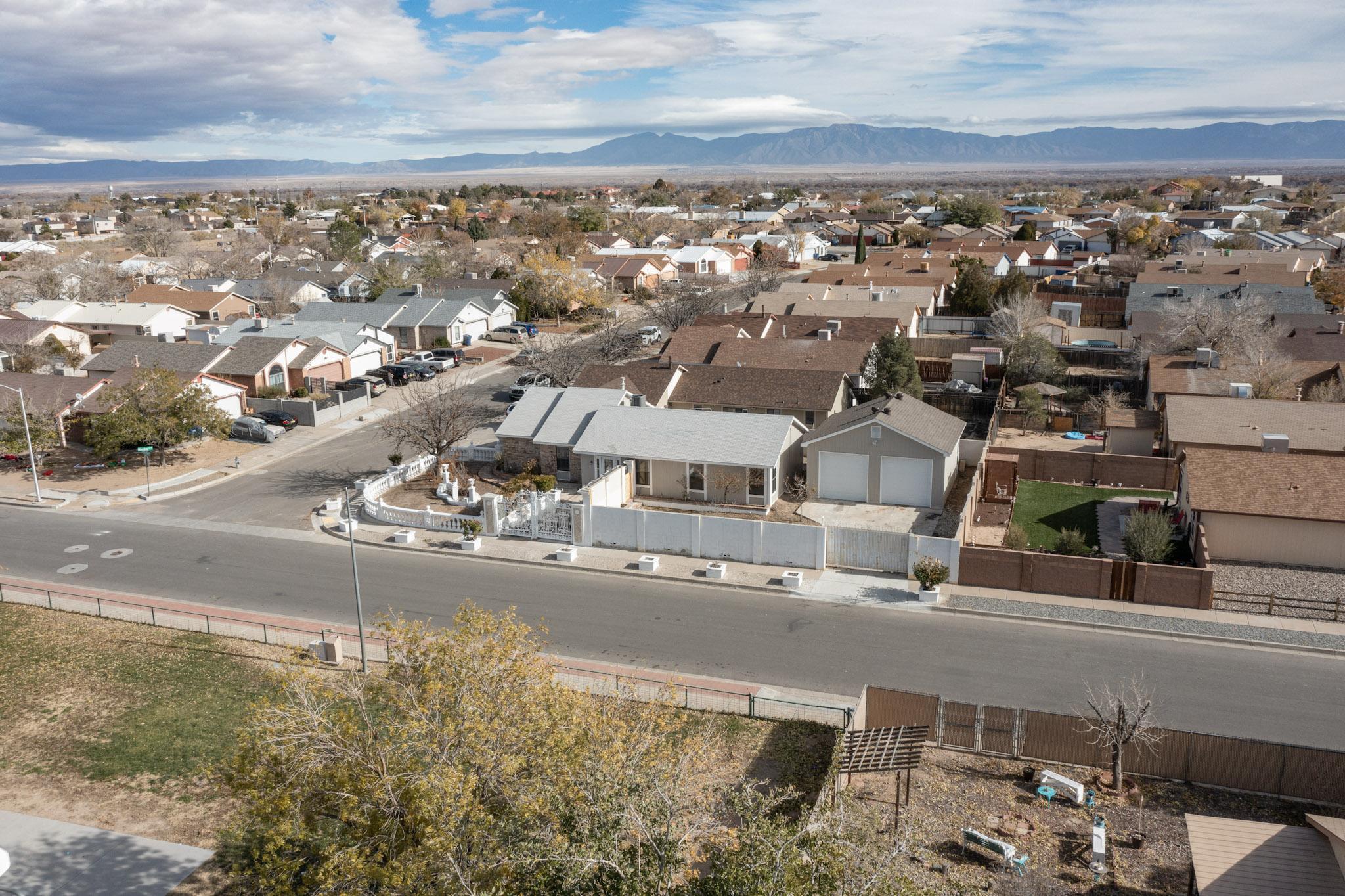 1989 Maestas Drive SW