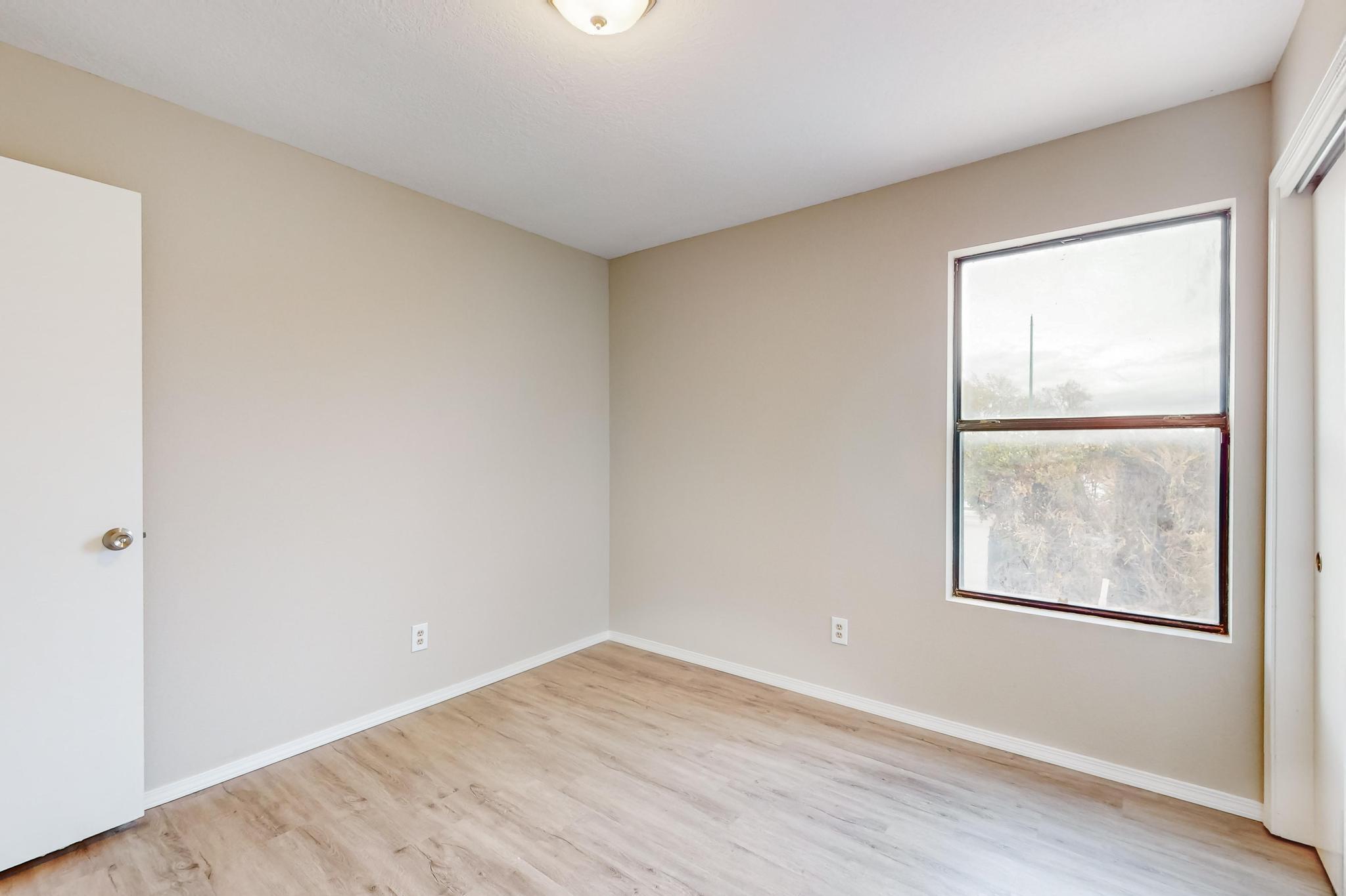 1989 Maestas Drive SW