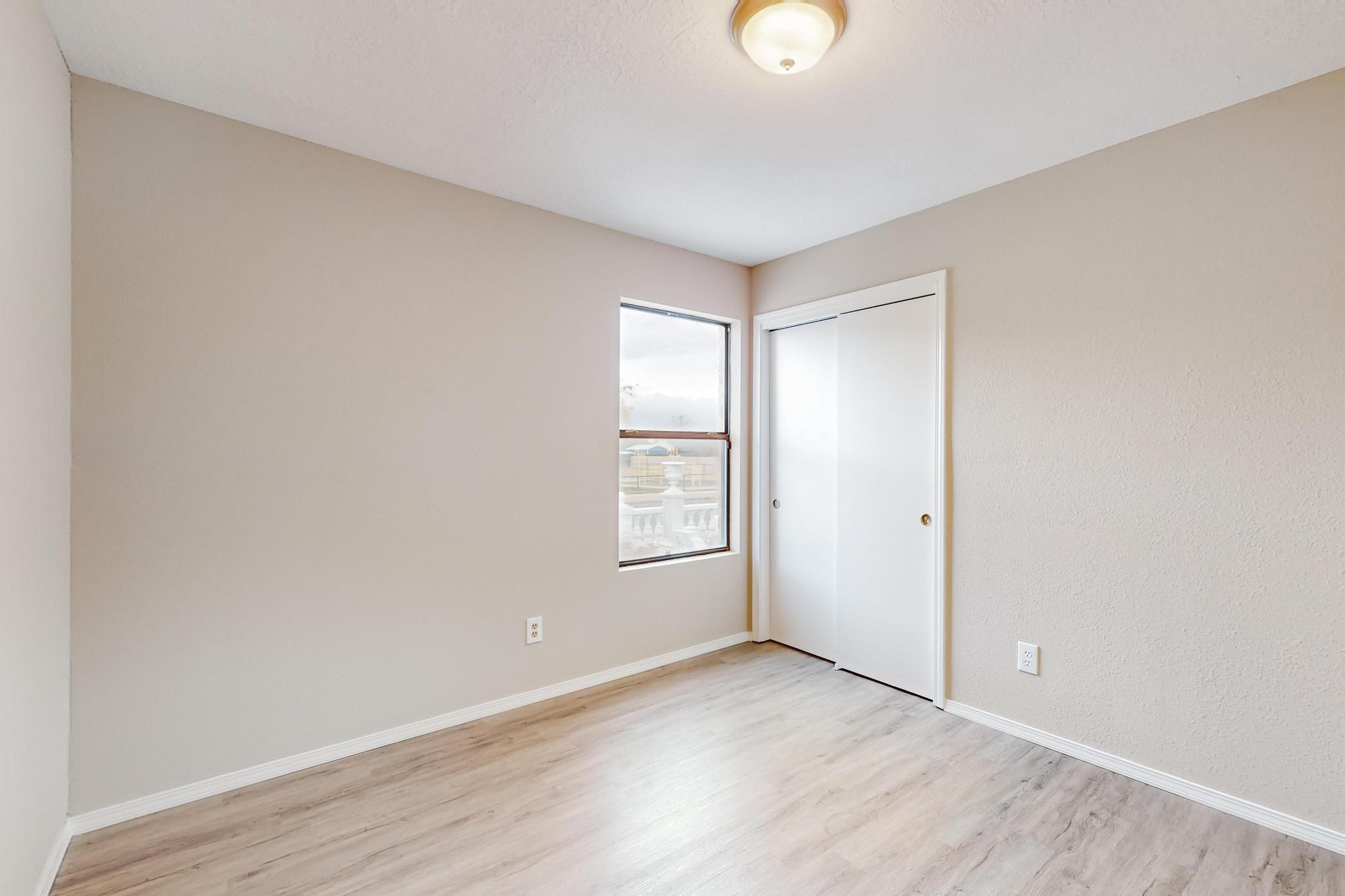 1989 Maestas Drive SW