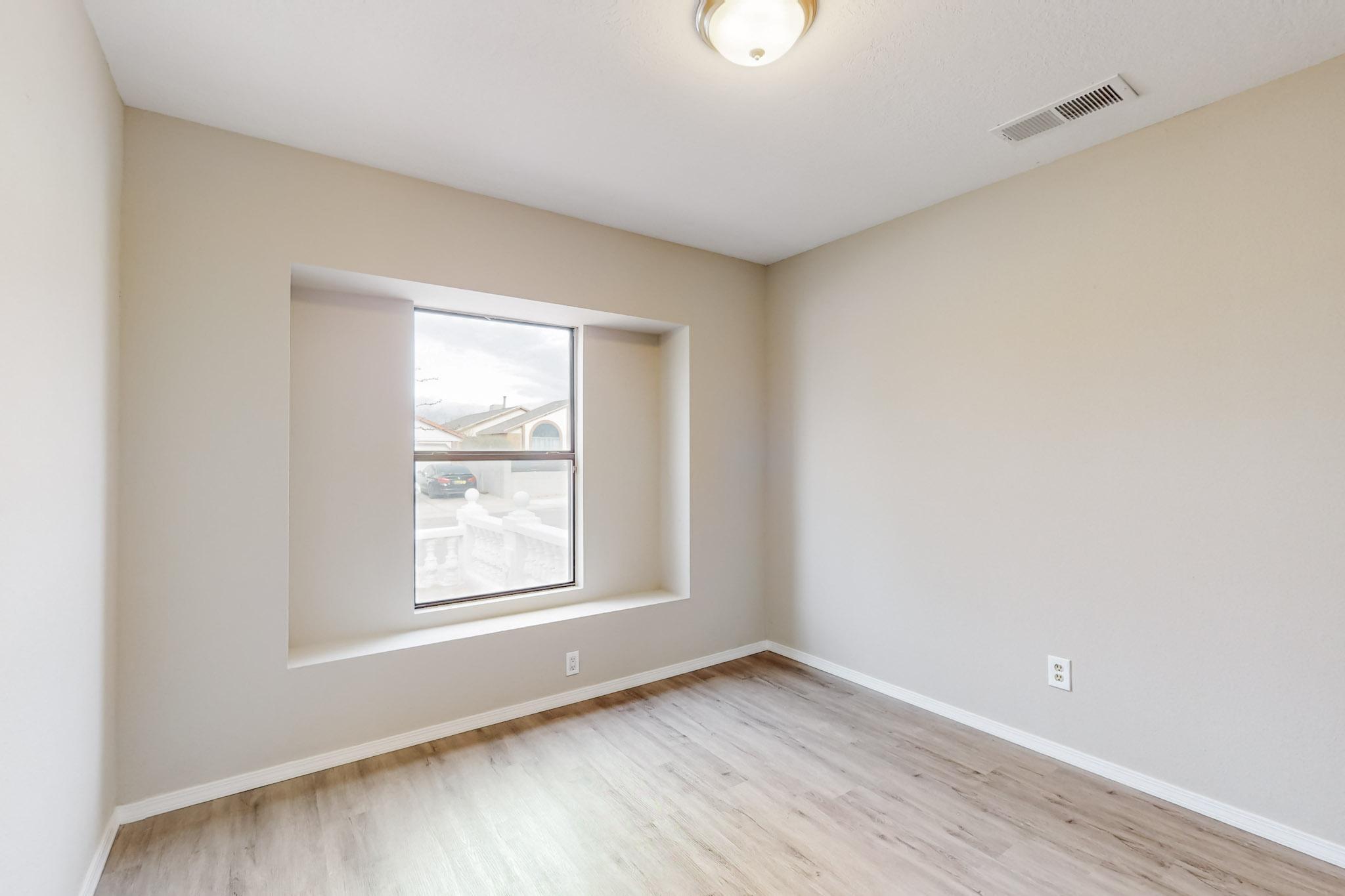 1989 Maestas Drive SW