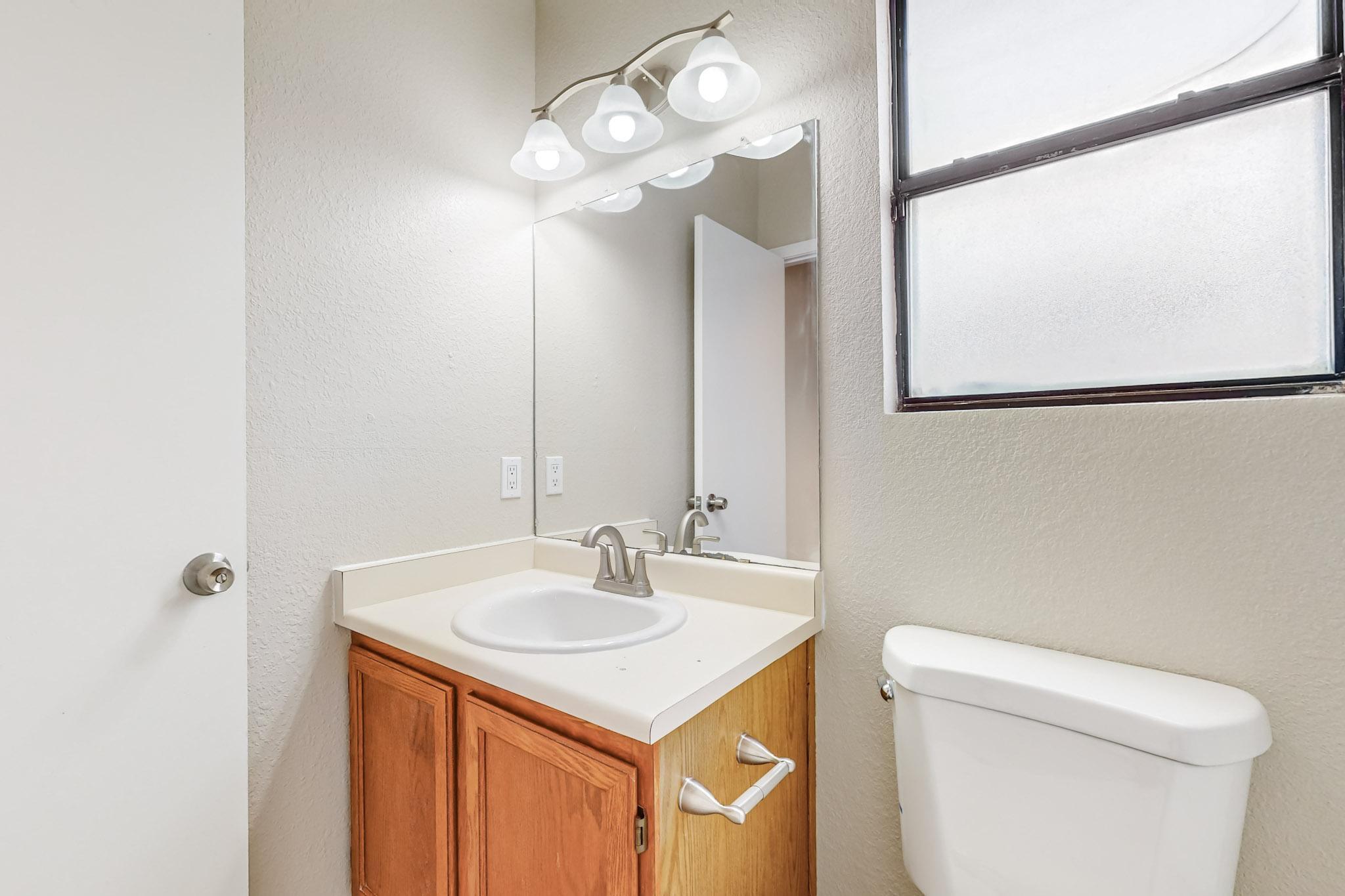 1989 Maestas Drive SW