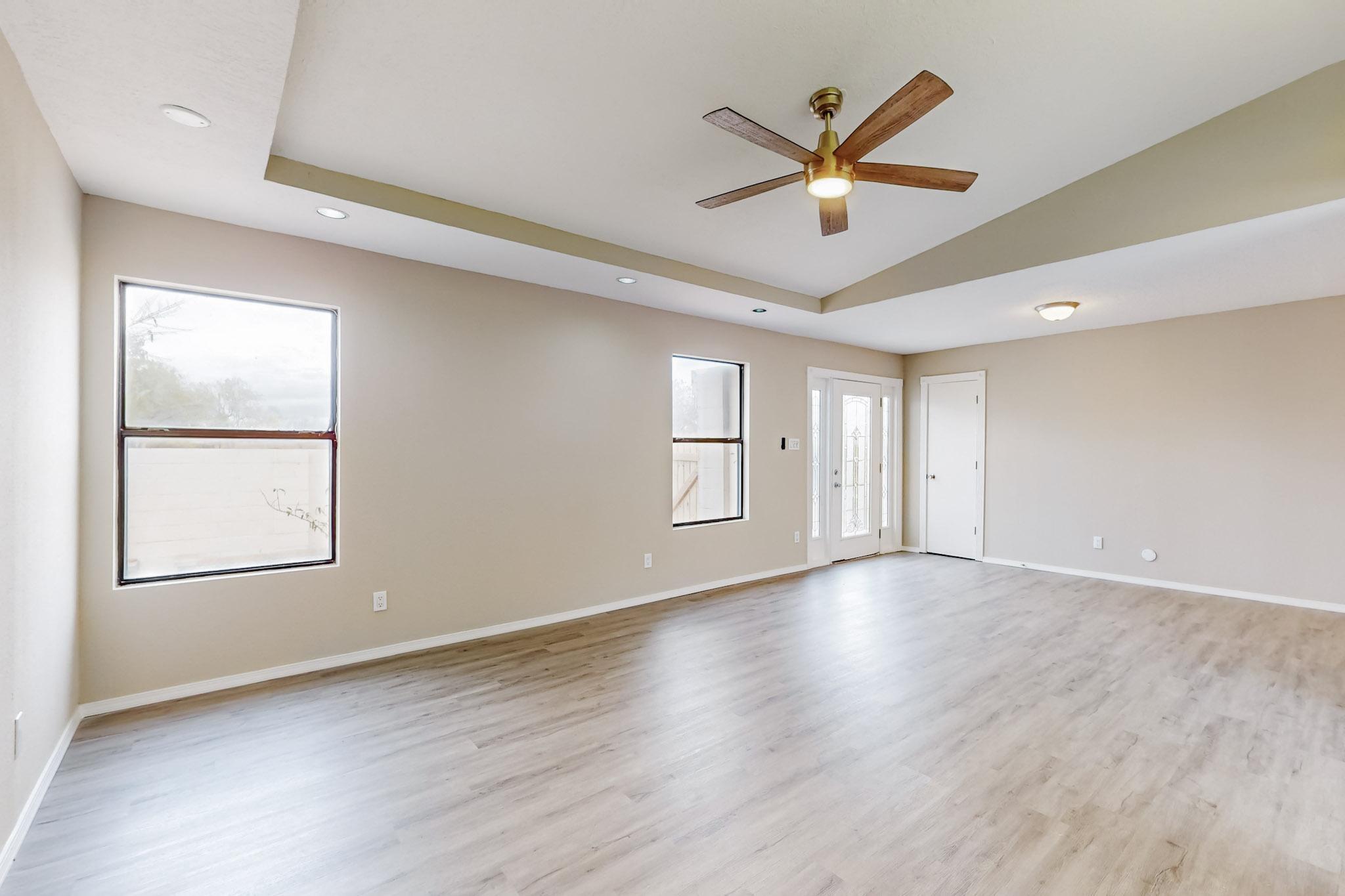 1989 Maestas Drive SW