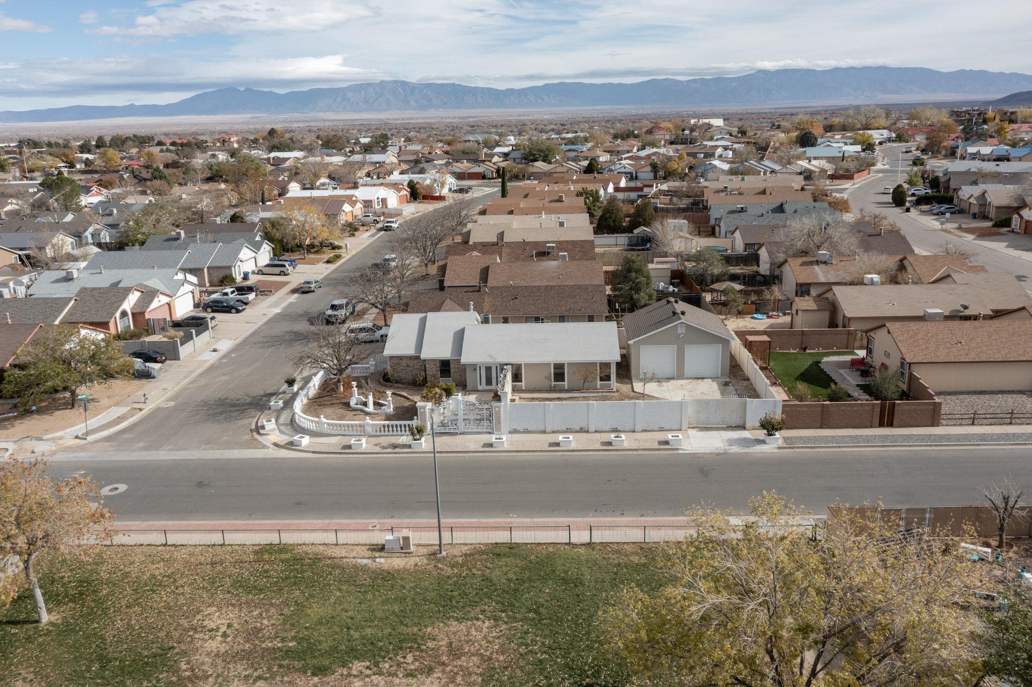 1989 Maestas Drive SW