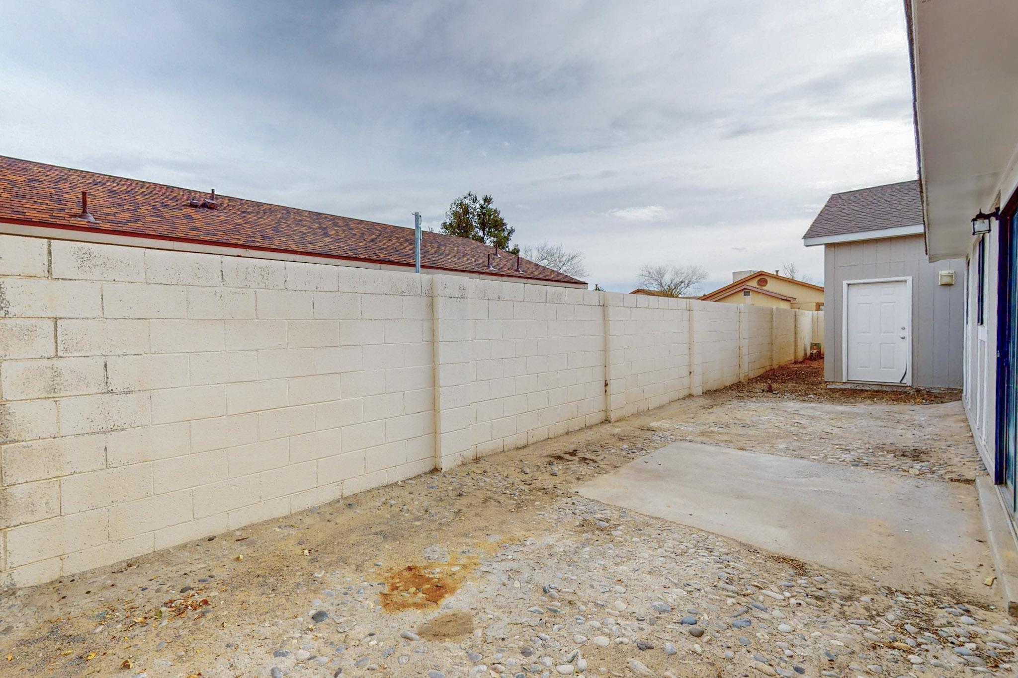 1989 Maestas Drive SW