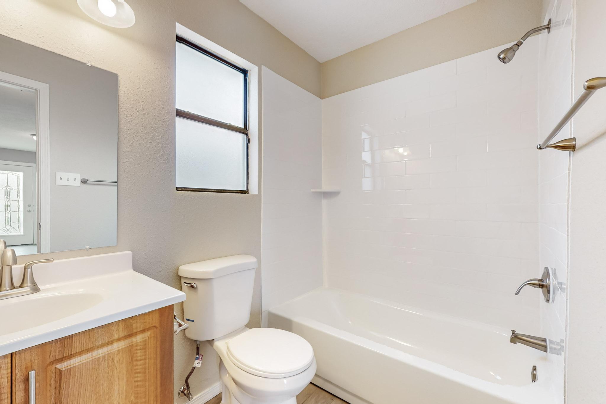 1989 Maestas Drive SW