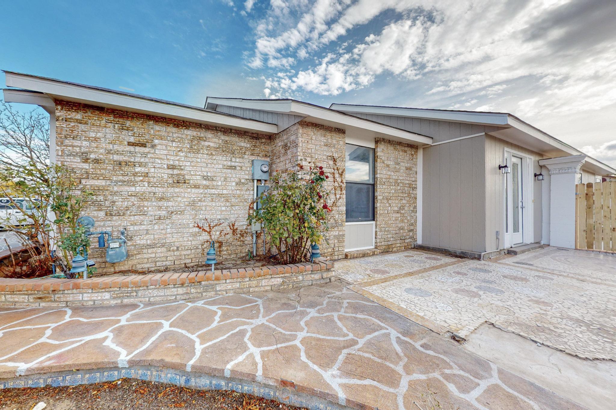 1989 Maestas Drive SW