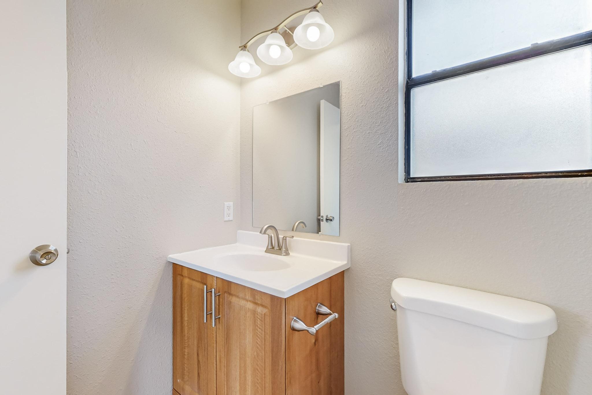 1989 Maestas Drive SW