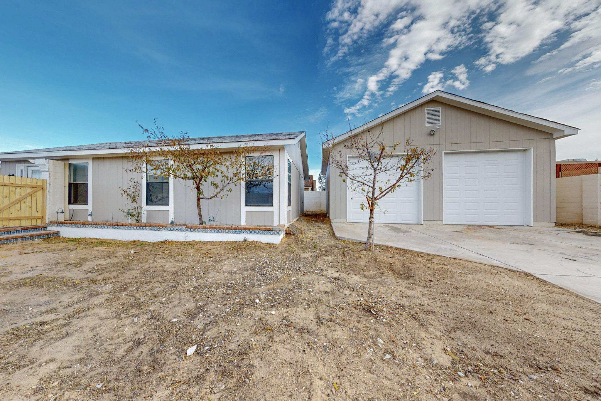 1989 Maestas Drive SW