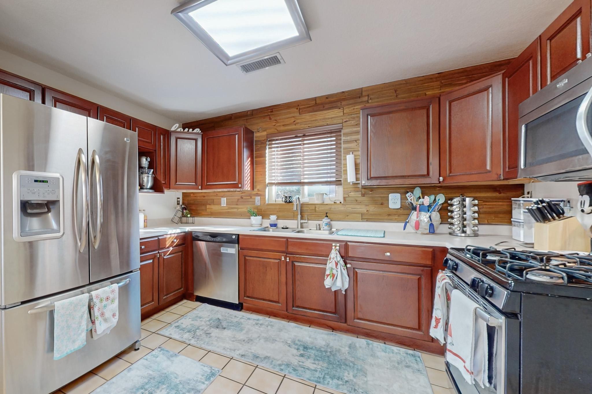 9663 DE VARGAS Loop NE