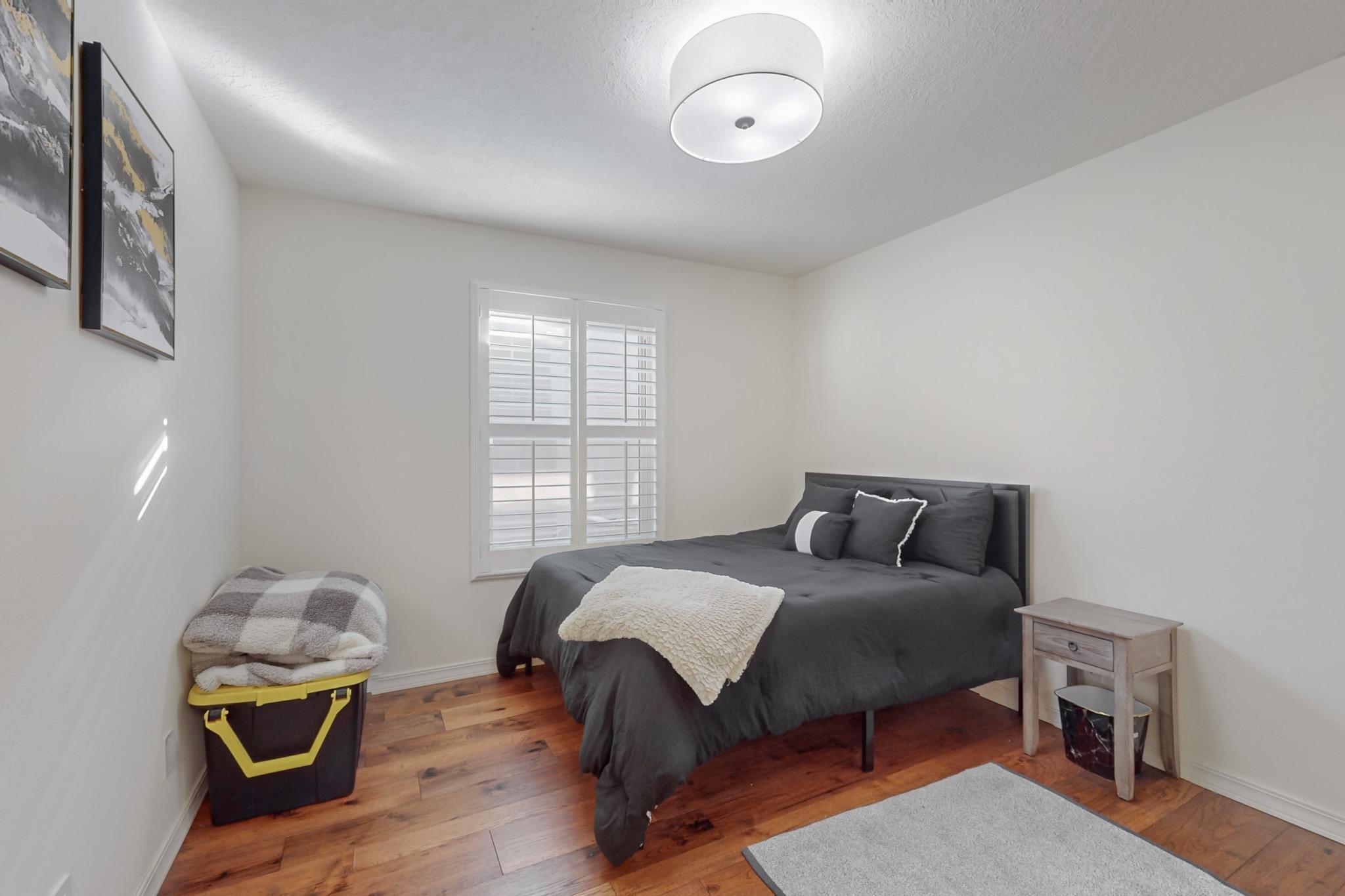 9663 DE VARGAS Loop NE