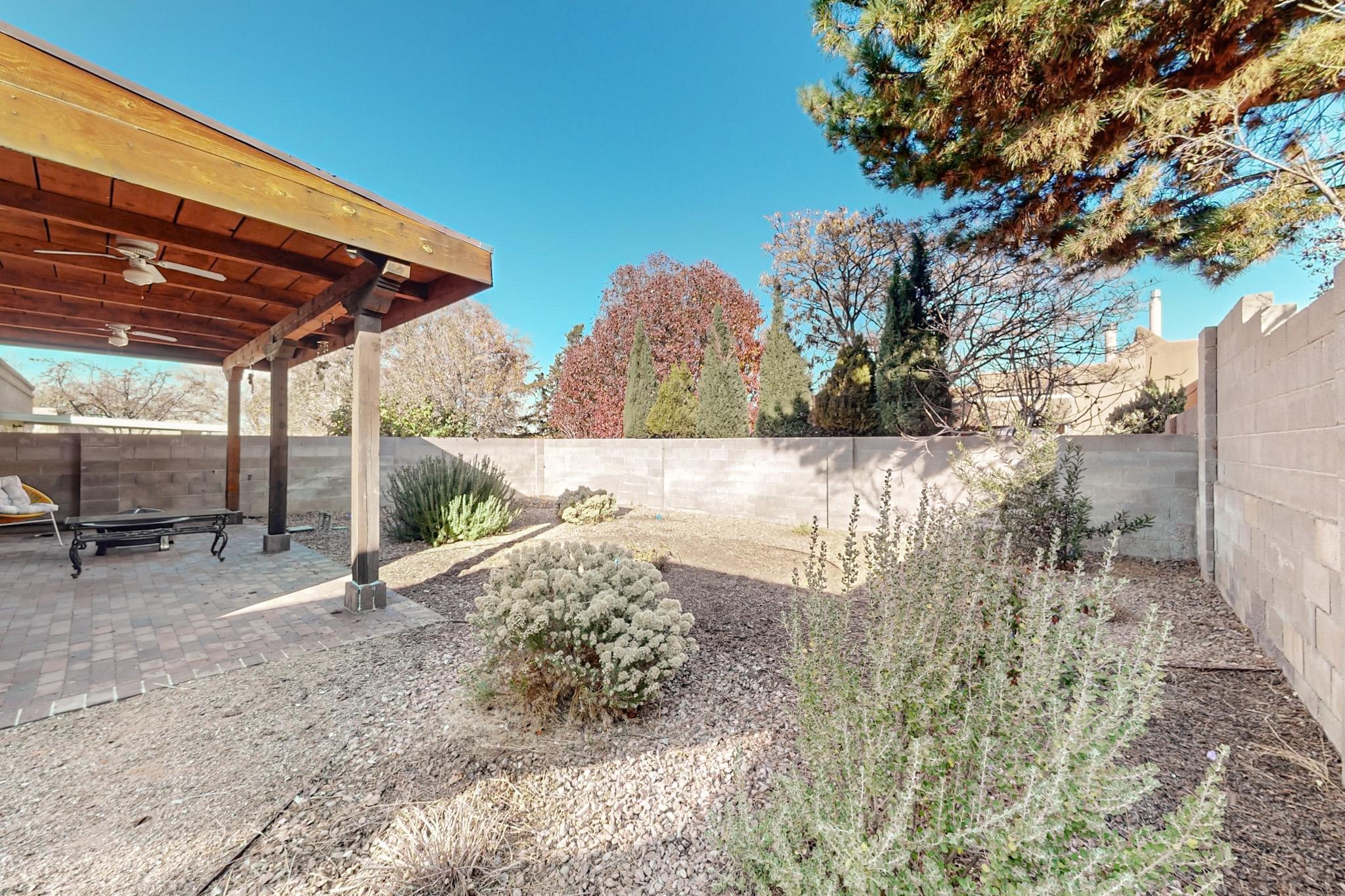 9663 DE VARGAS Loop NE