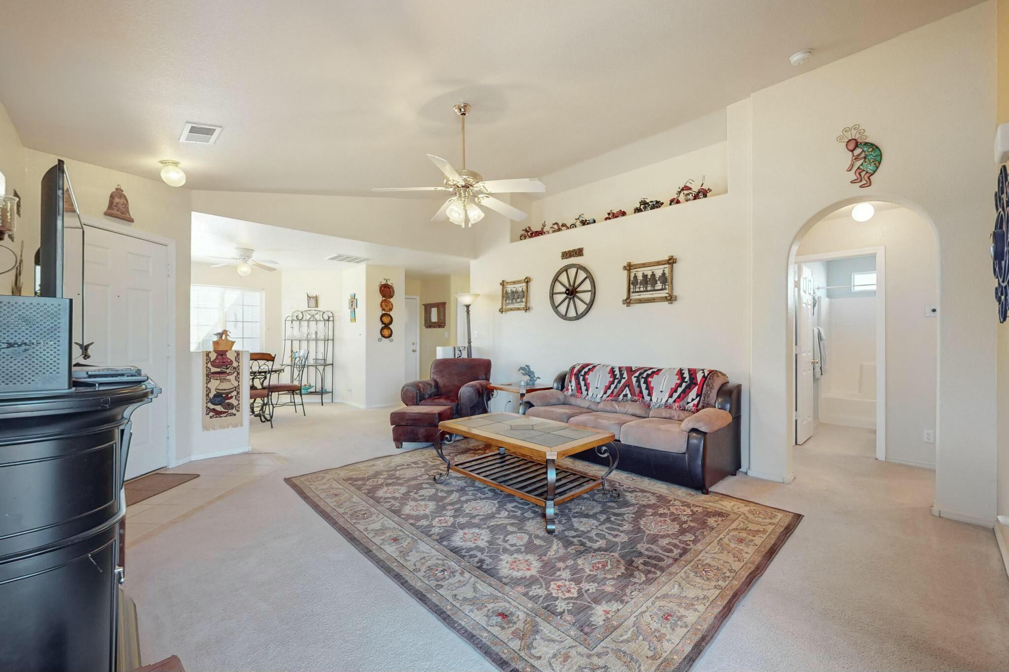 613 MORNING MEADOWS Drive NE