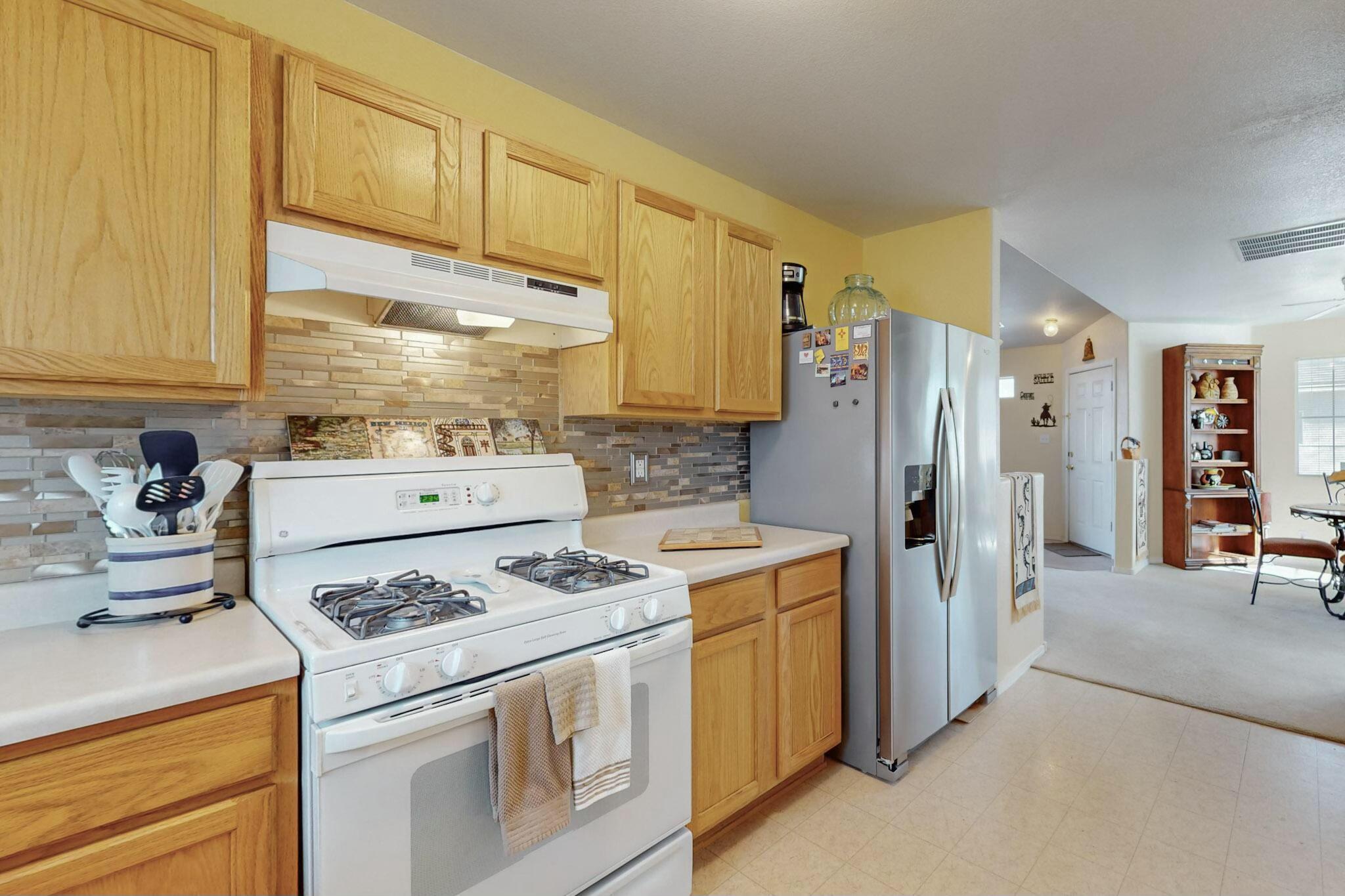 613 MORNING MEADOWS Drive NE