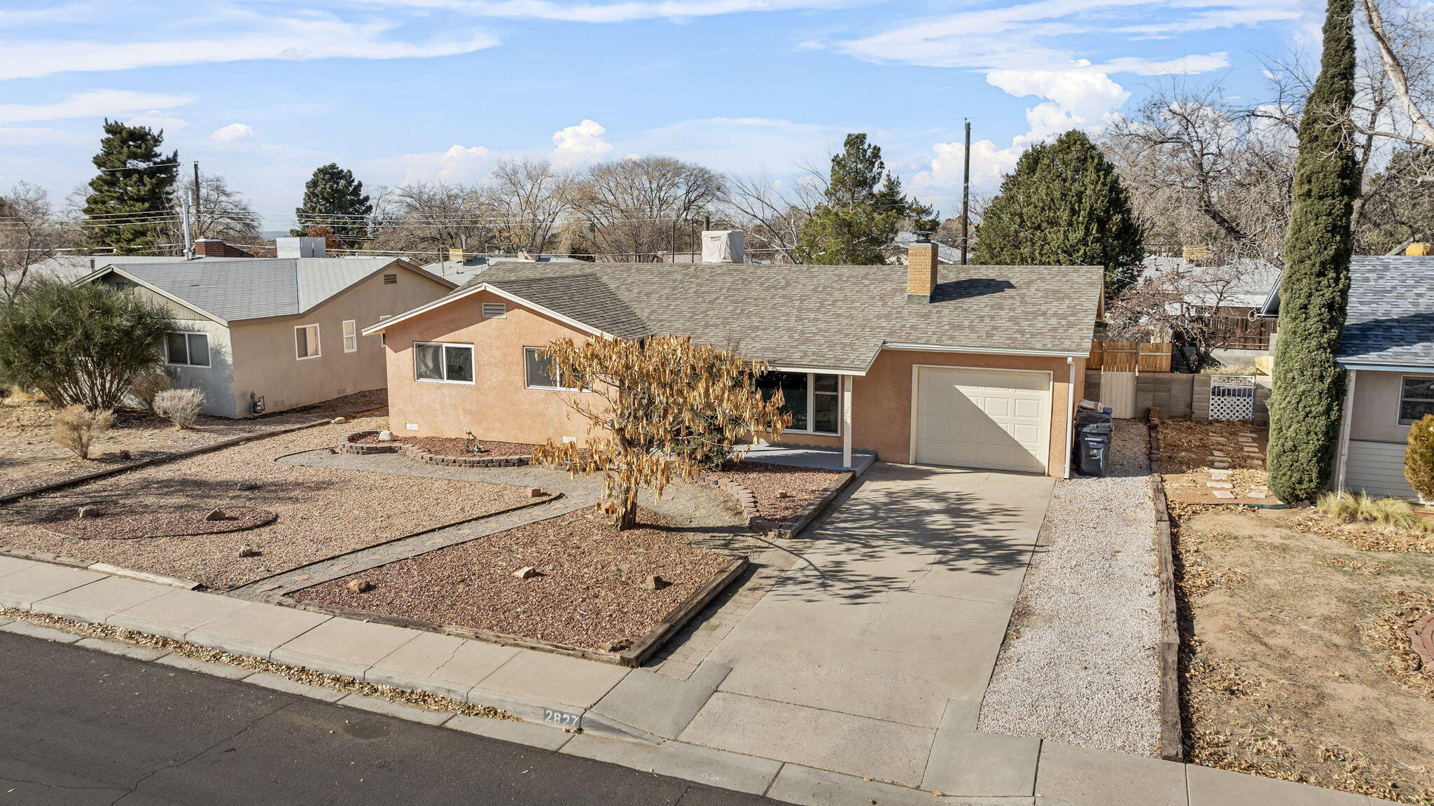 2827 DAKOTA Street NE