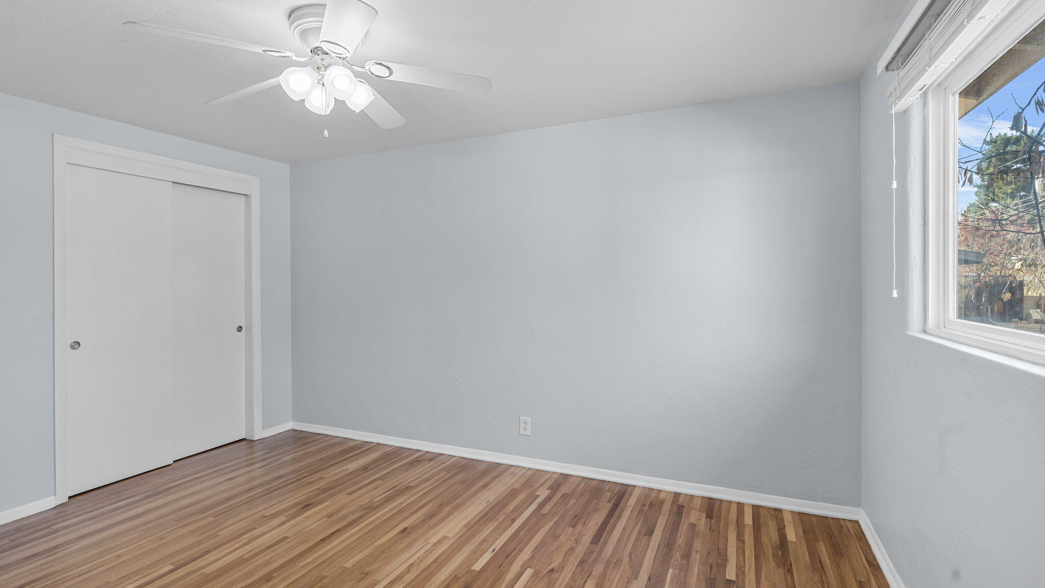 2827 DAKOTA Street NE