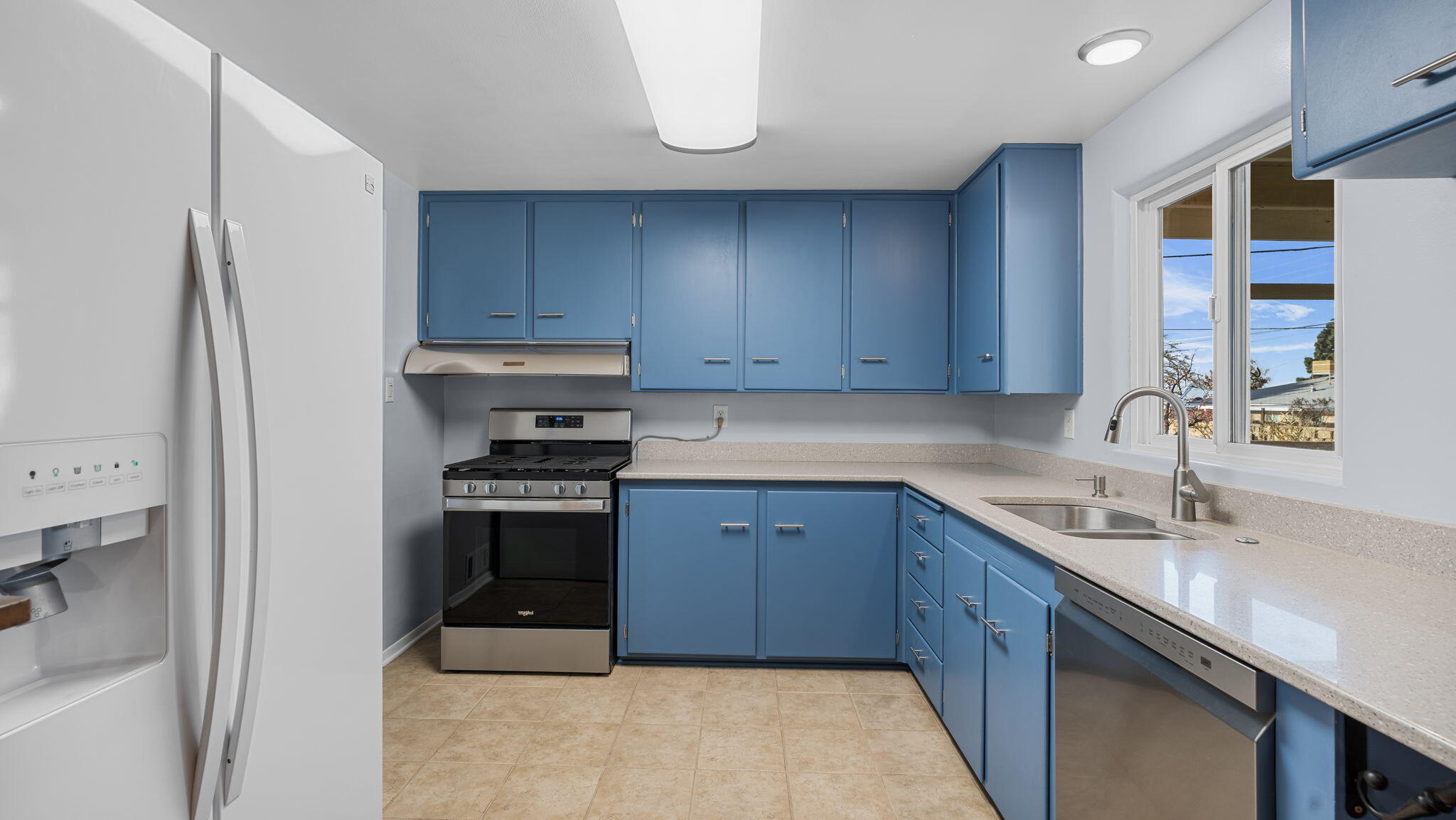 2827 DAKOTA Street NE