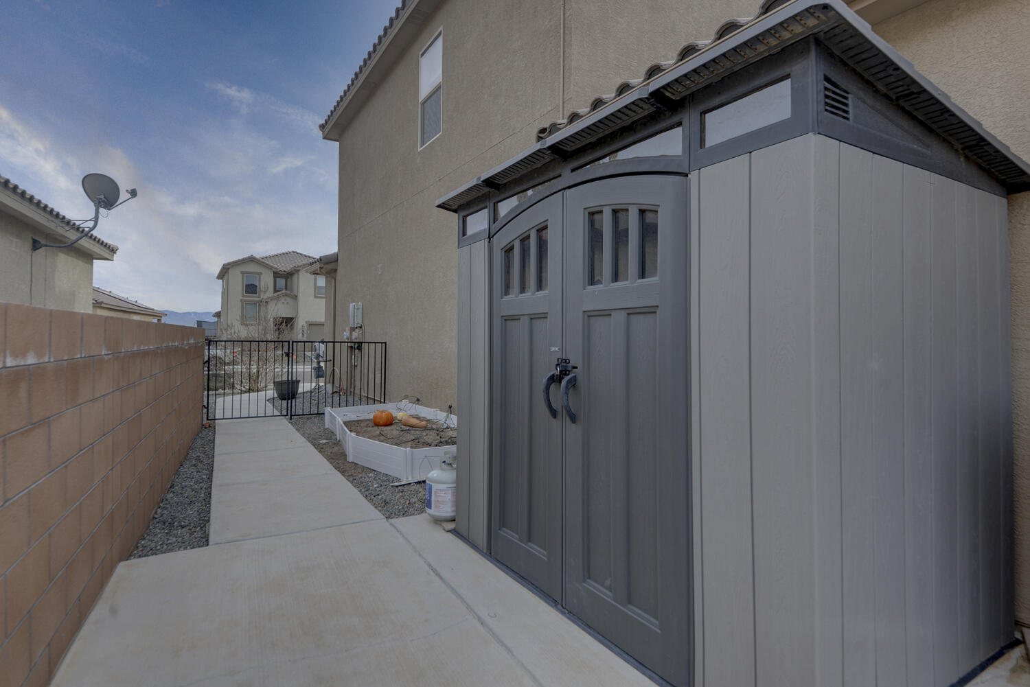 1830 VALLE VISTA Road NW