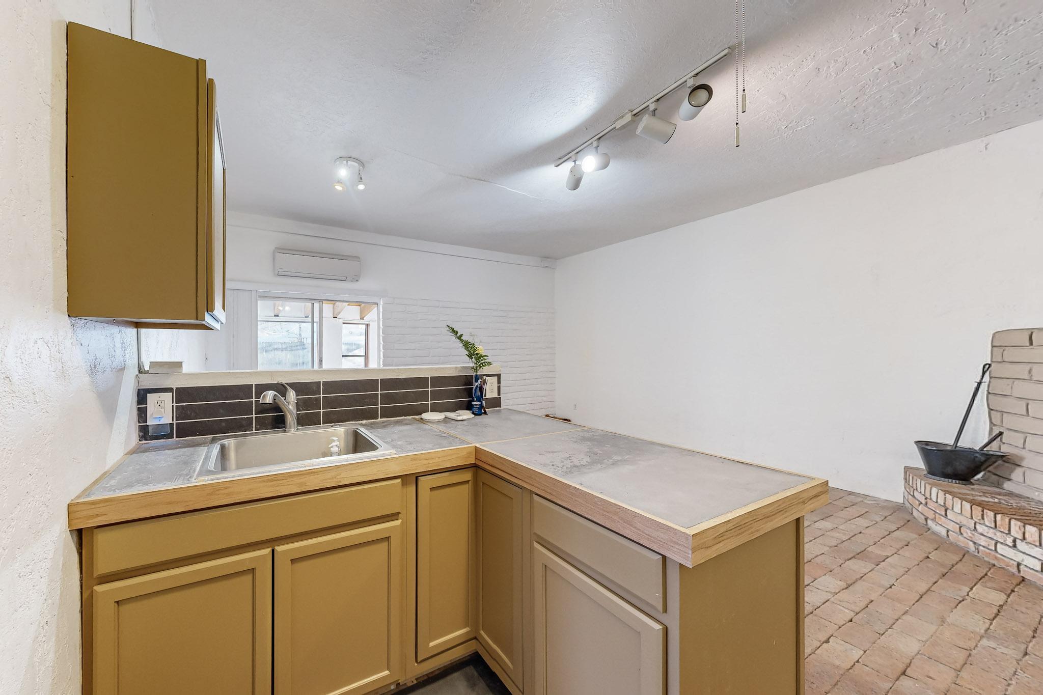 3333 GABALDON Place NW