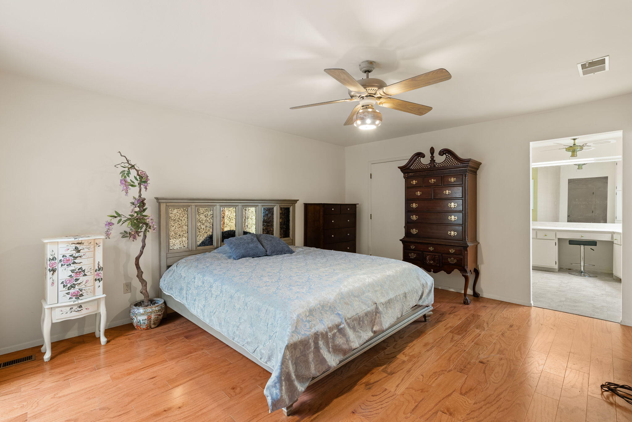 3340 SAINT ANDREWS Drive SE