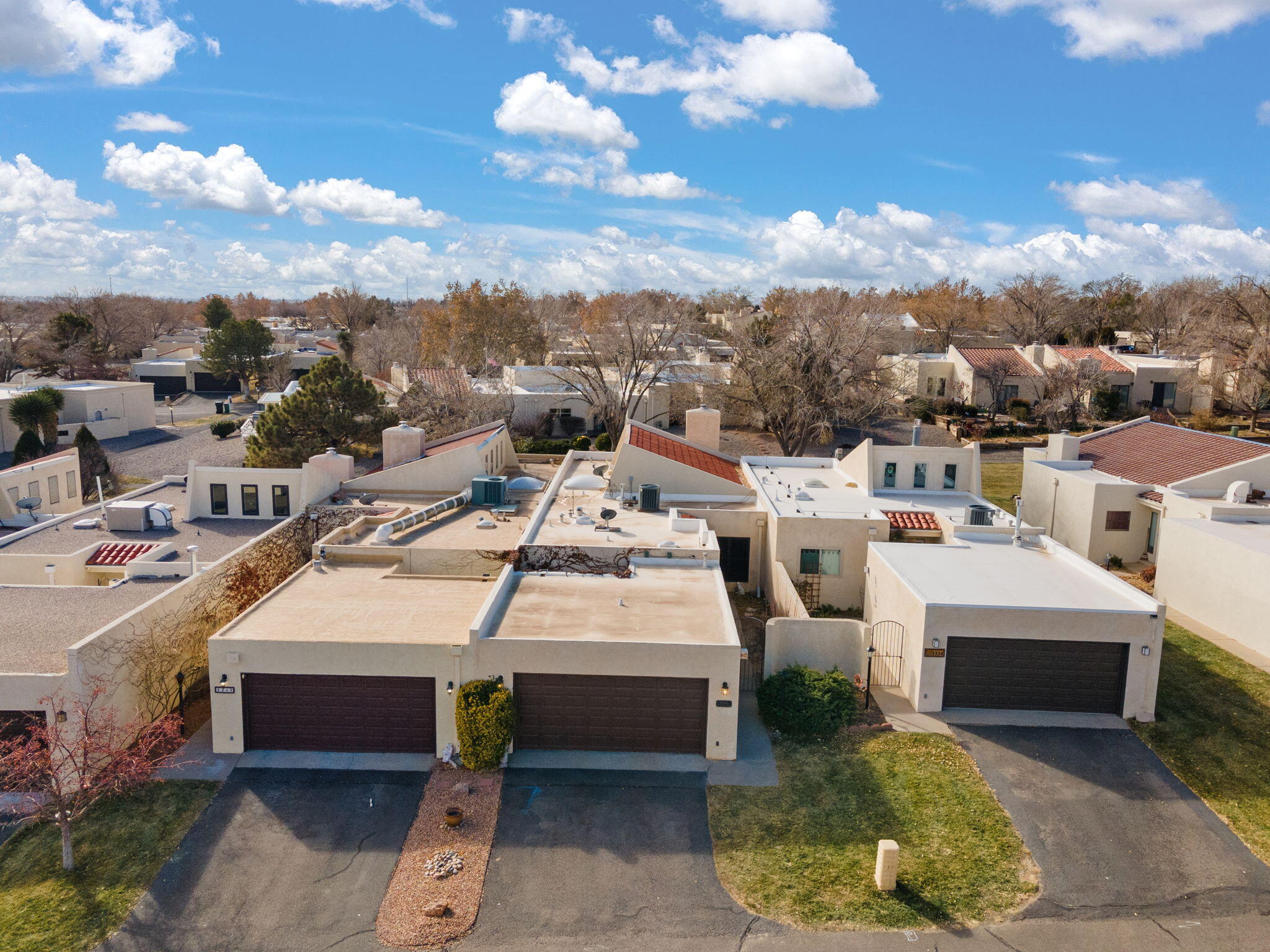 3340 SAINT ANDREWS Drive SE