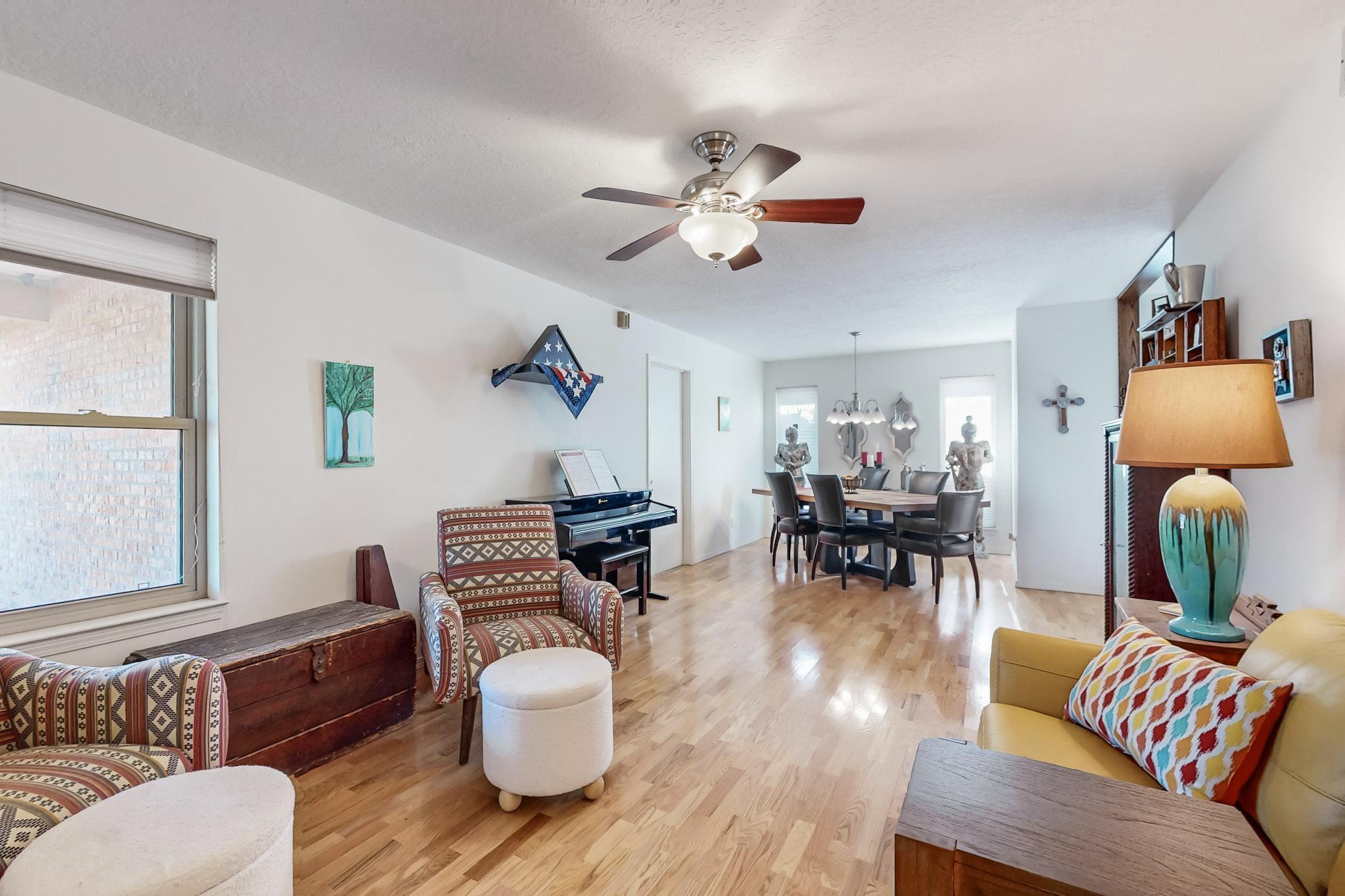 5321 VERONICA Drive NE