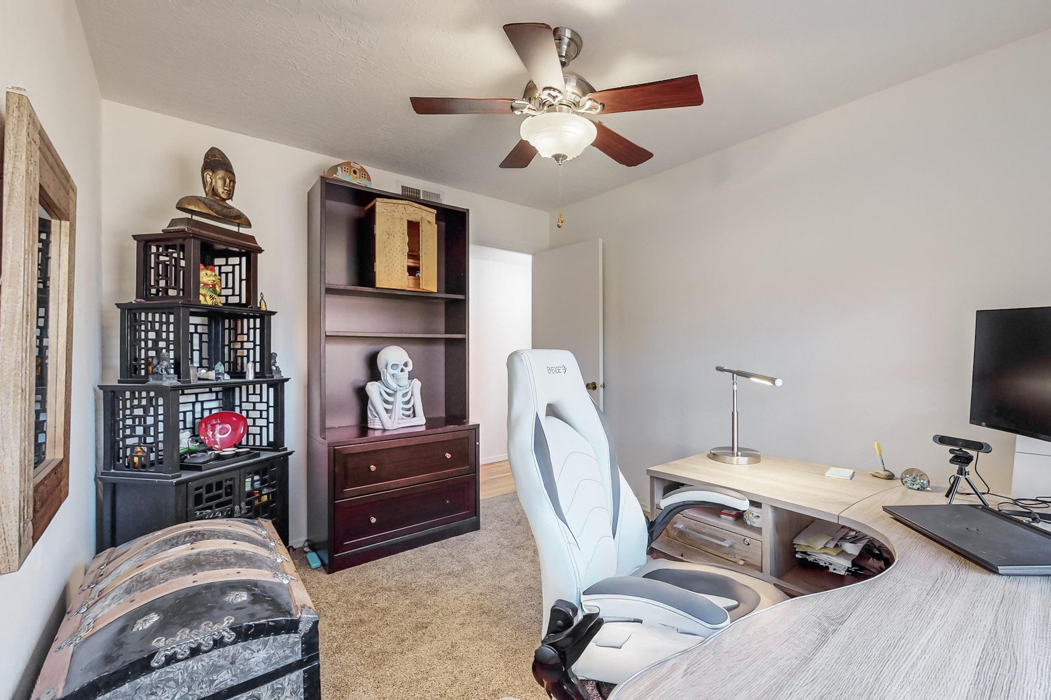 5321 VERONICA Drive NE