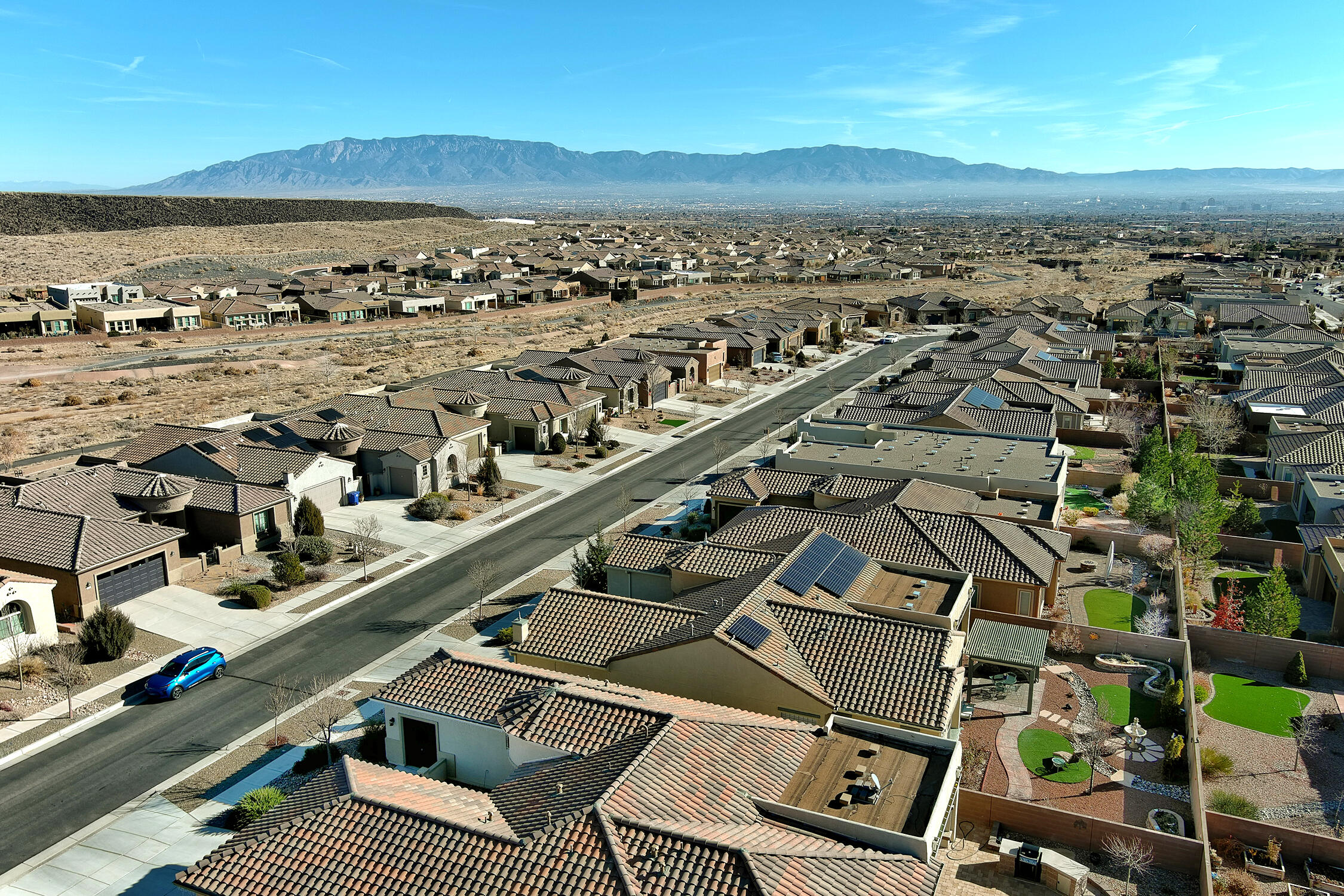 2208 CEBOLLA CREEK Way NW