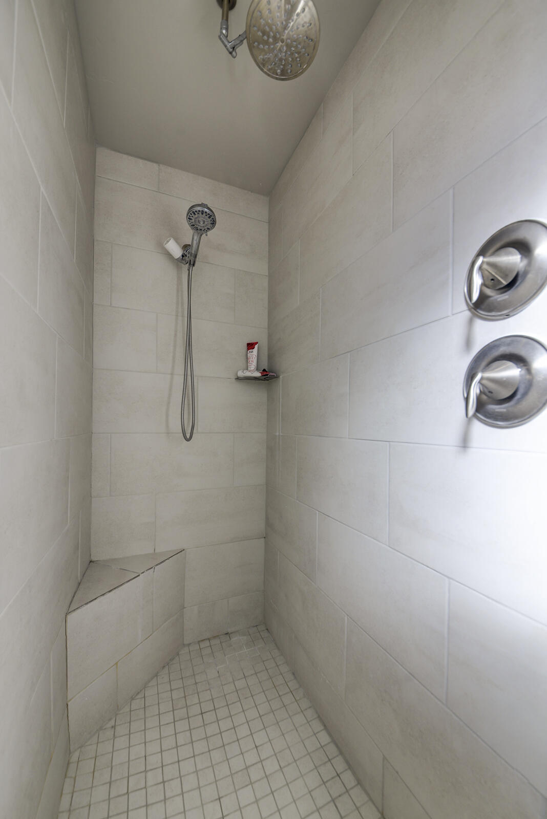 4389 Bald Eagle Loop NE