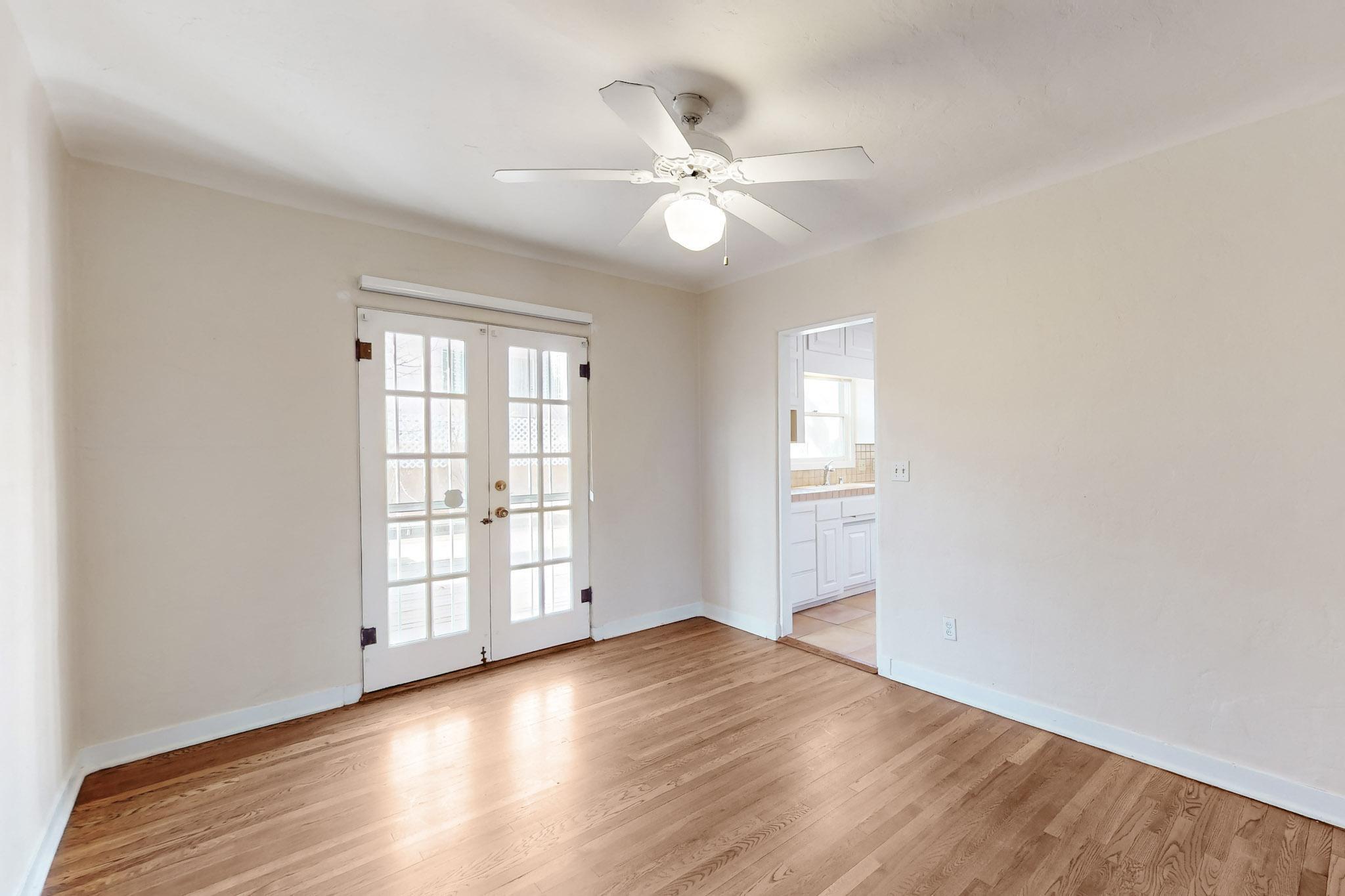 3040 Mackland Avenue NE