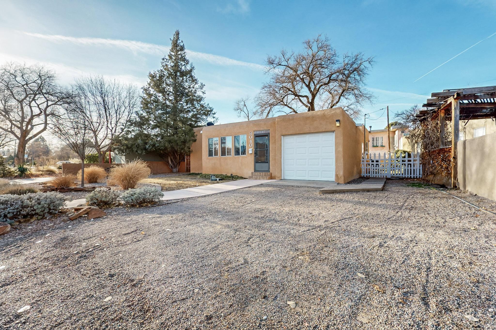 3040 Mackland Avenue NE