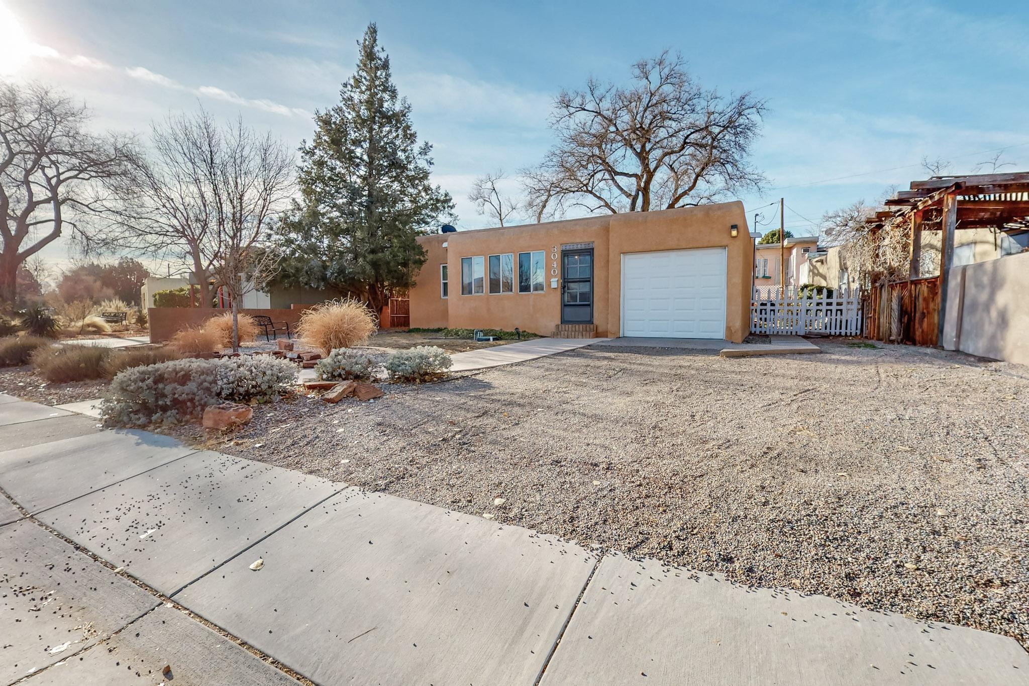 3040 Mackland Avenue NE