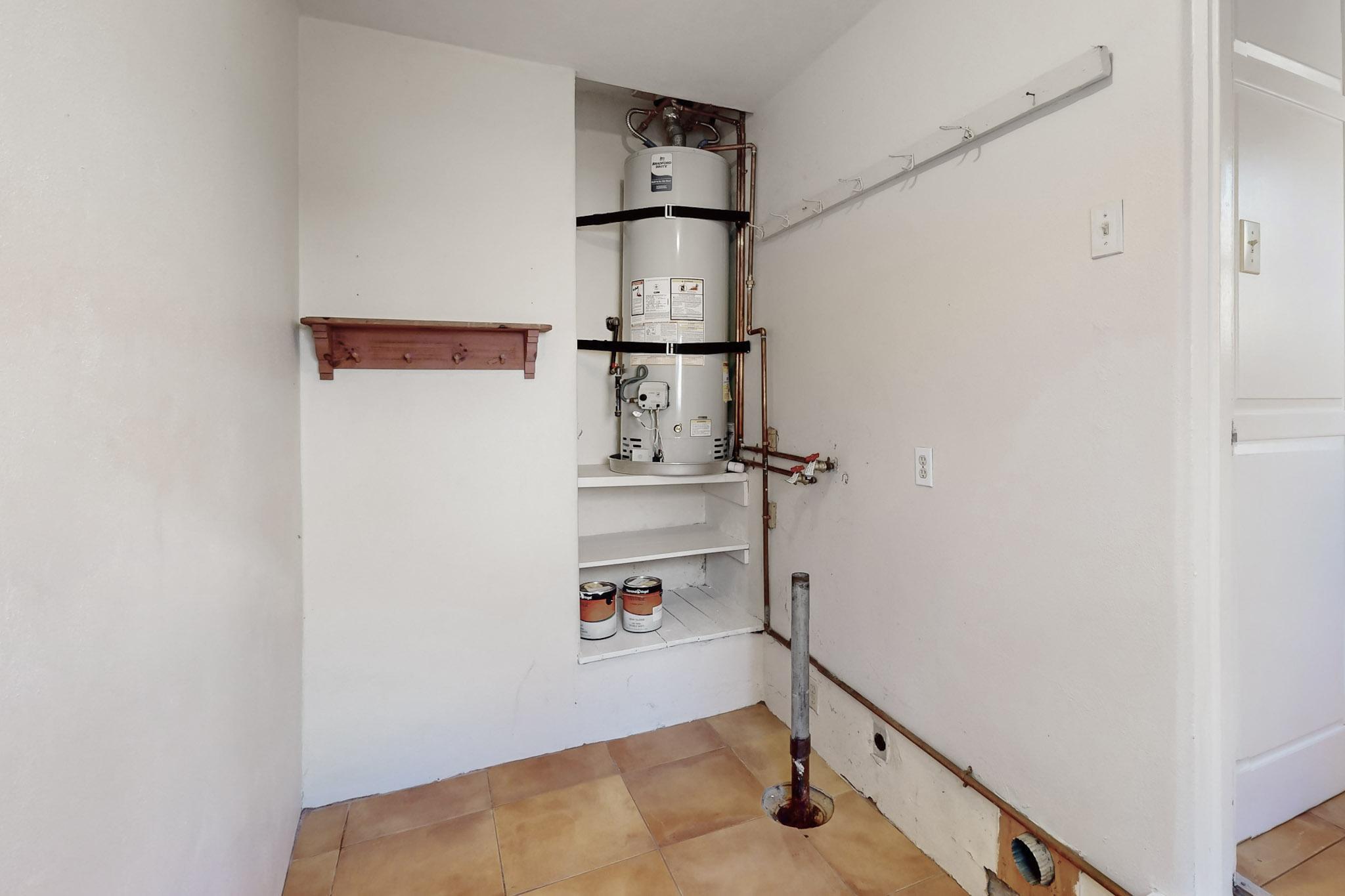 3040 Mackland Avenue NE