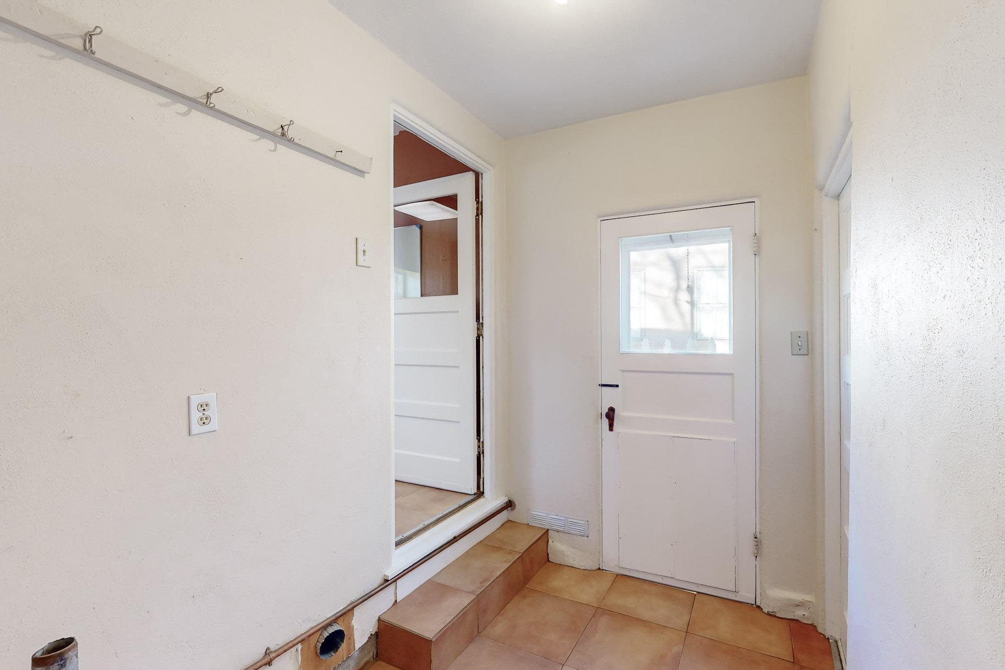 3040 Mackland Avenue NE