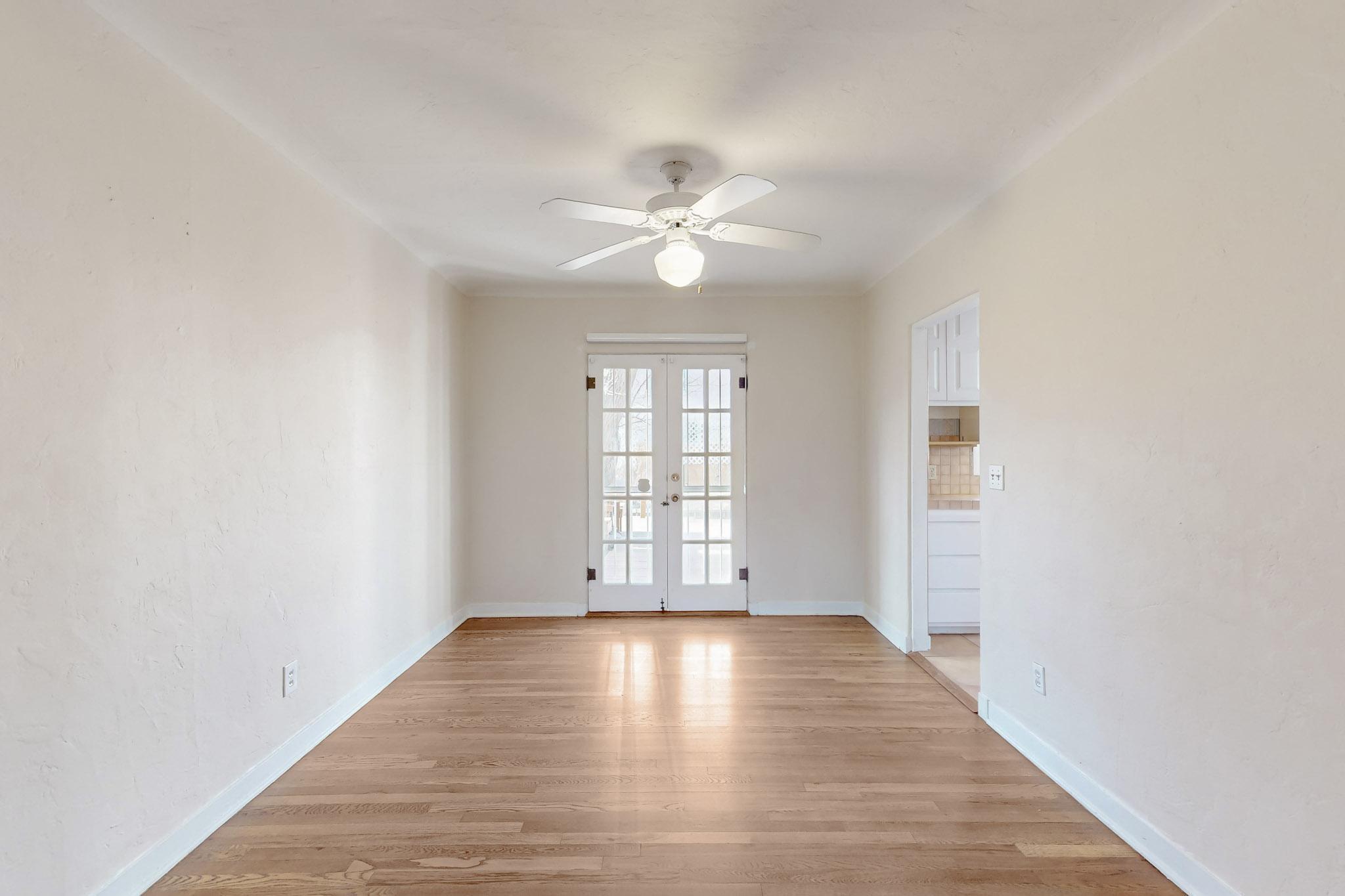 3040 Mackland Avenue NE