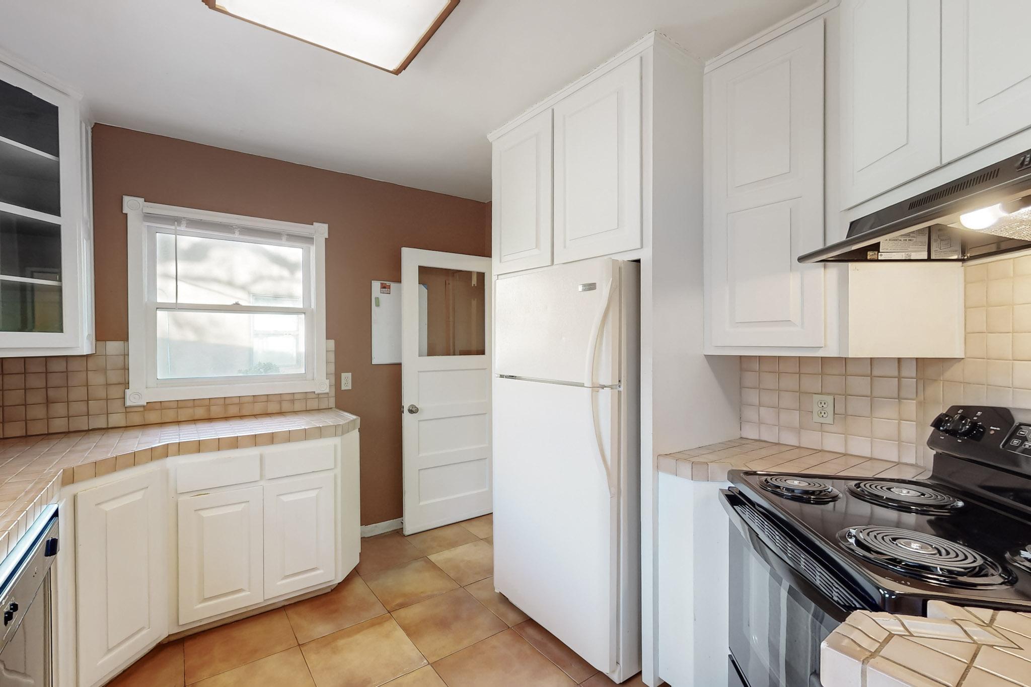 3040 Mackland Avenue NE