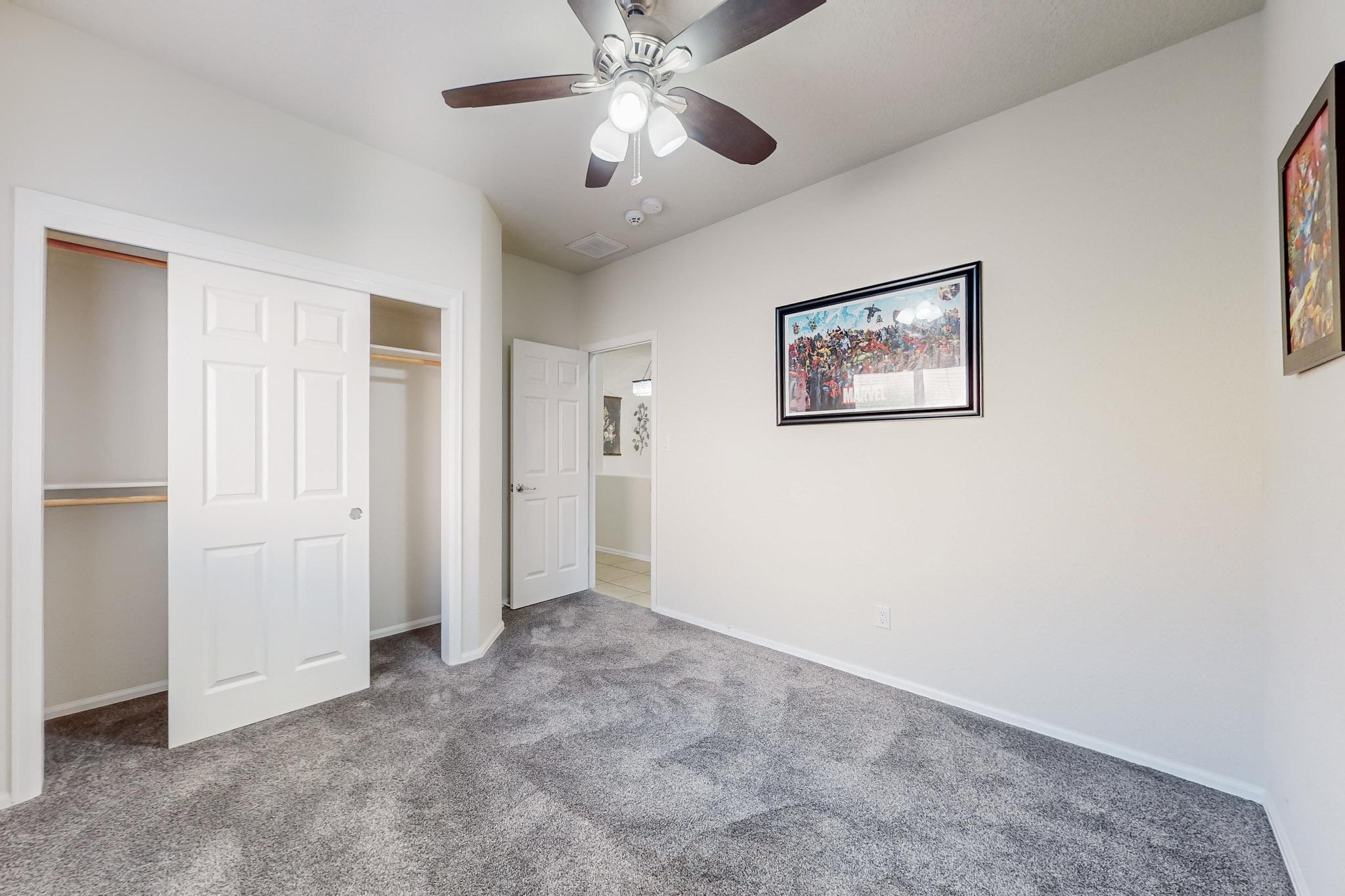 421 PASEO VISTA Loop NE