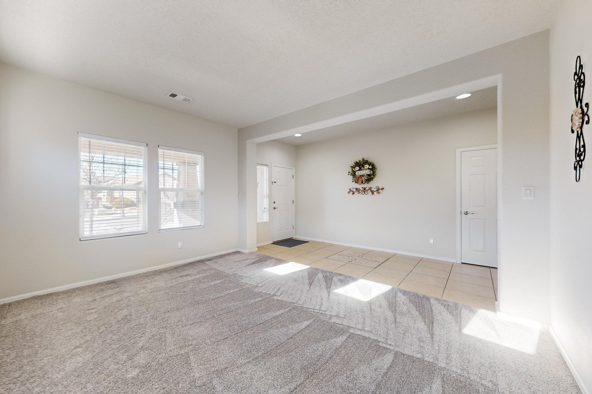 421 PASEO VISTA Loop NE