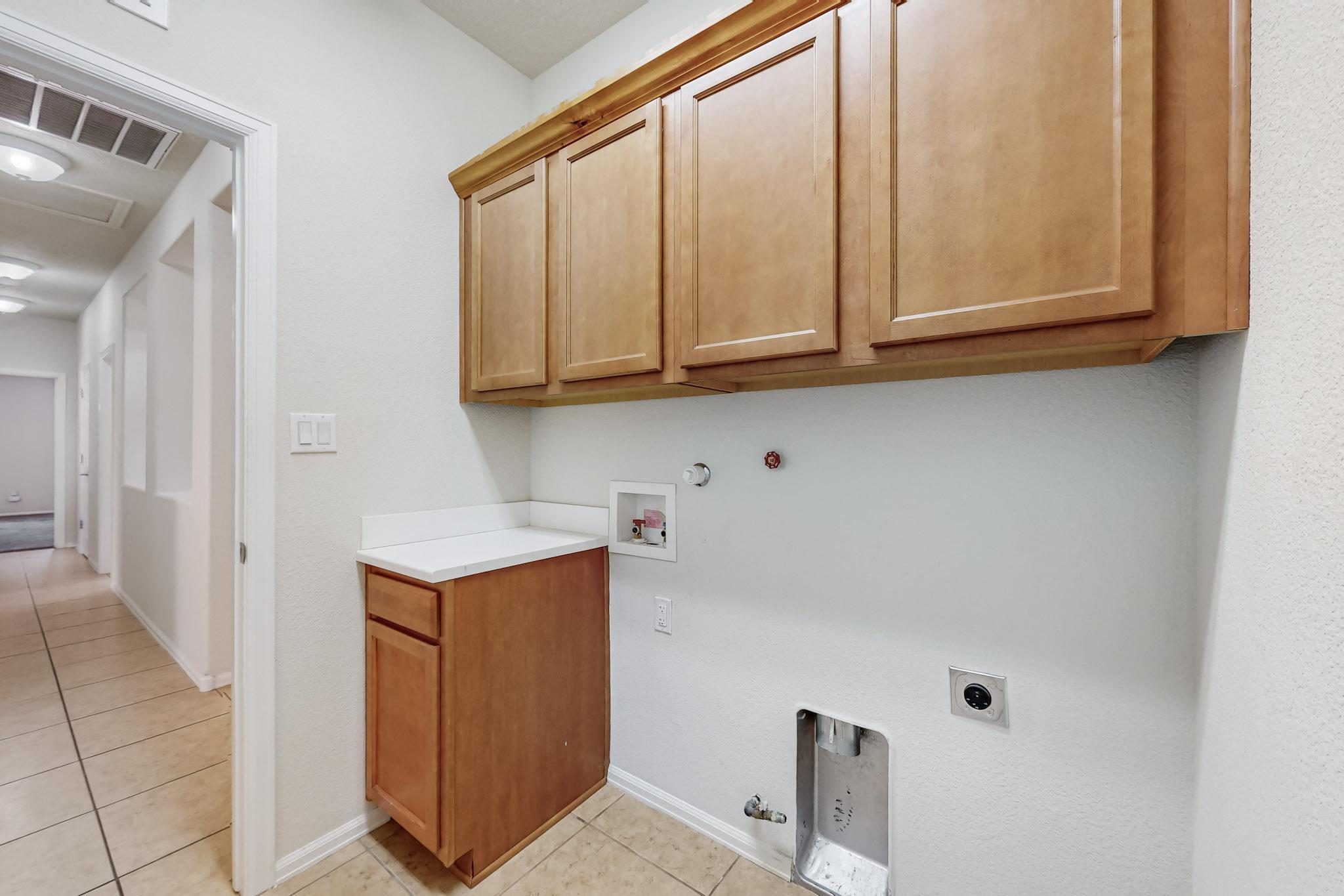 421 PASEO VISTA Loop NE