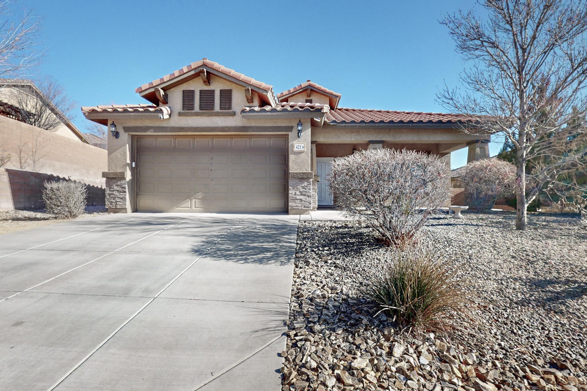 421 PASEO VISTA Loop NE