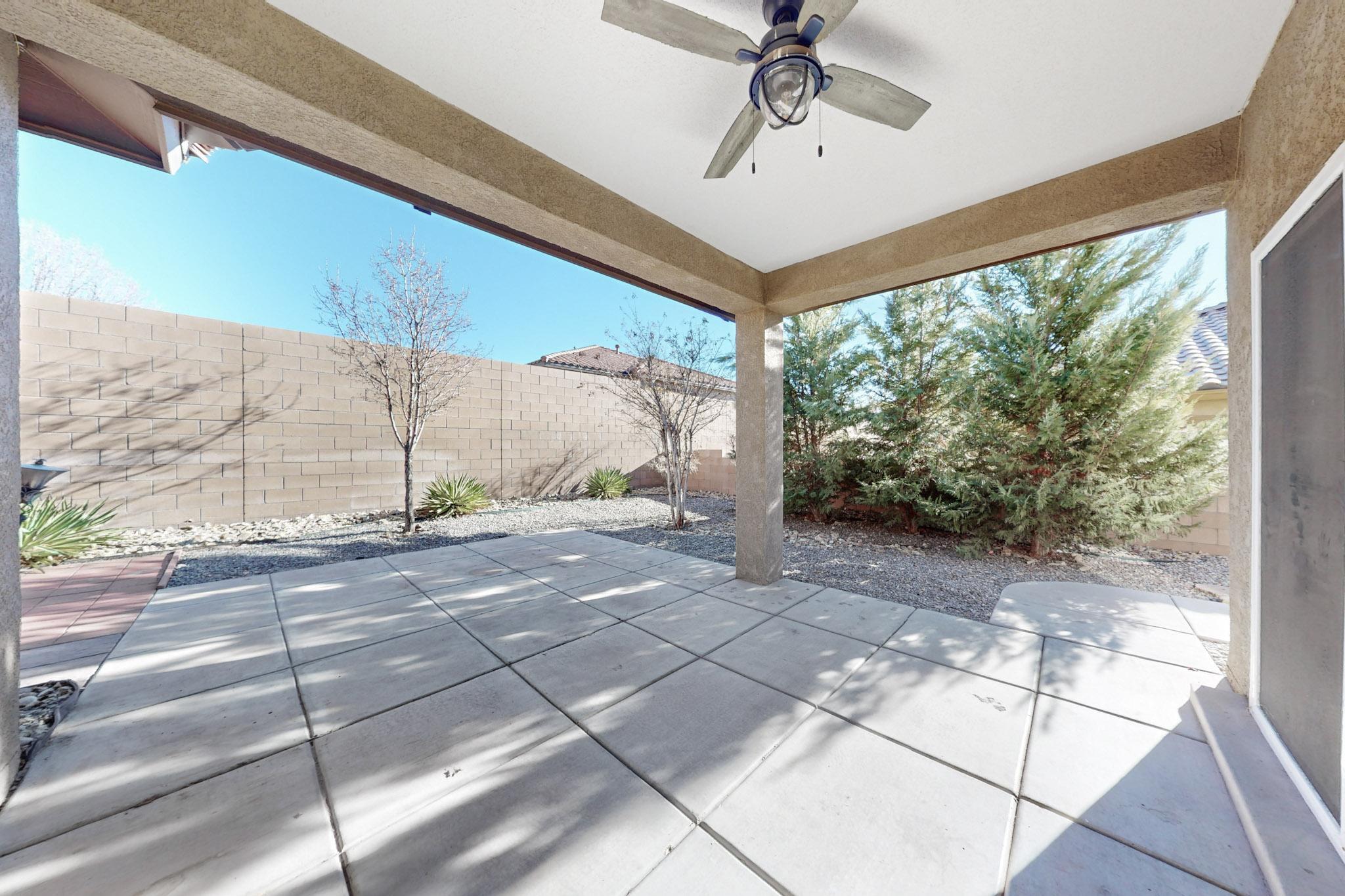 421 PASEO VISTA Loop NE