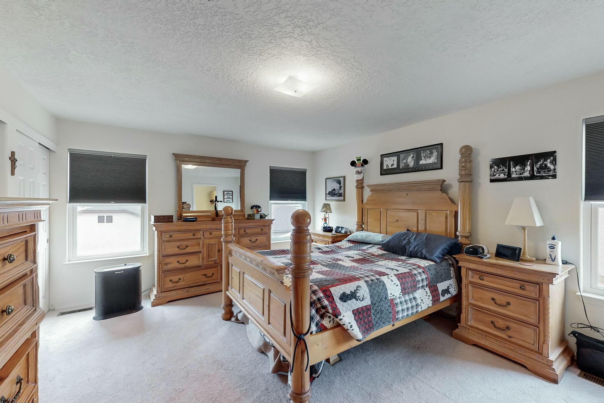 6541 GRANTS Drive NE