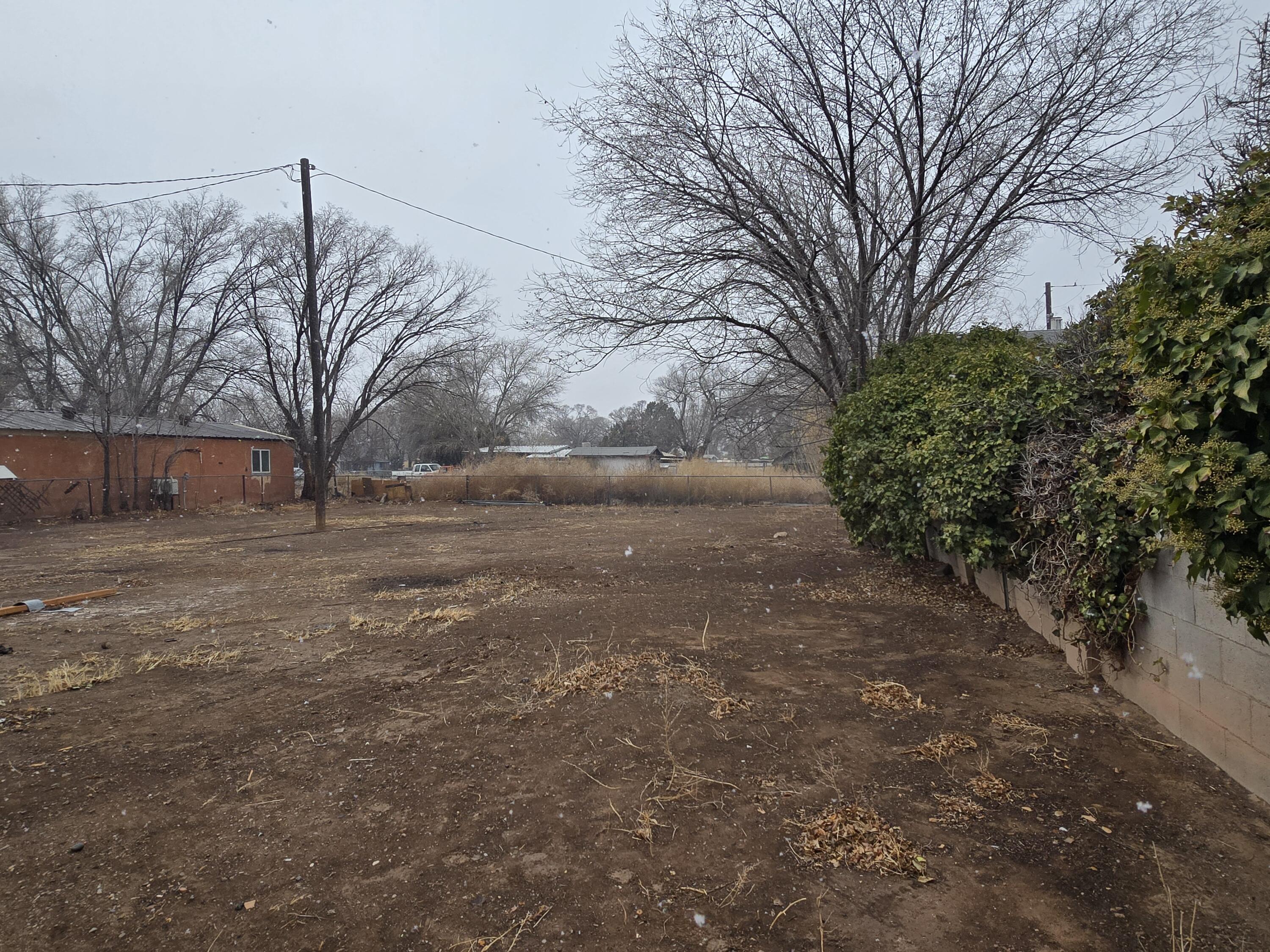 2537 LA VEGA Drive SW