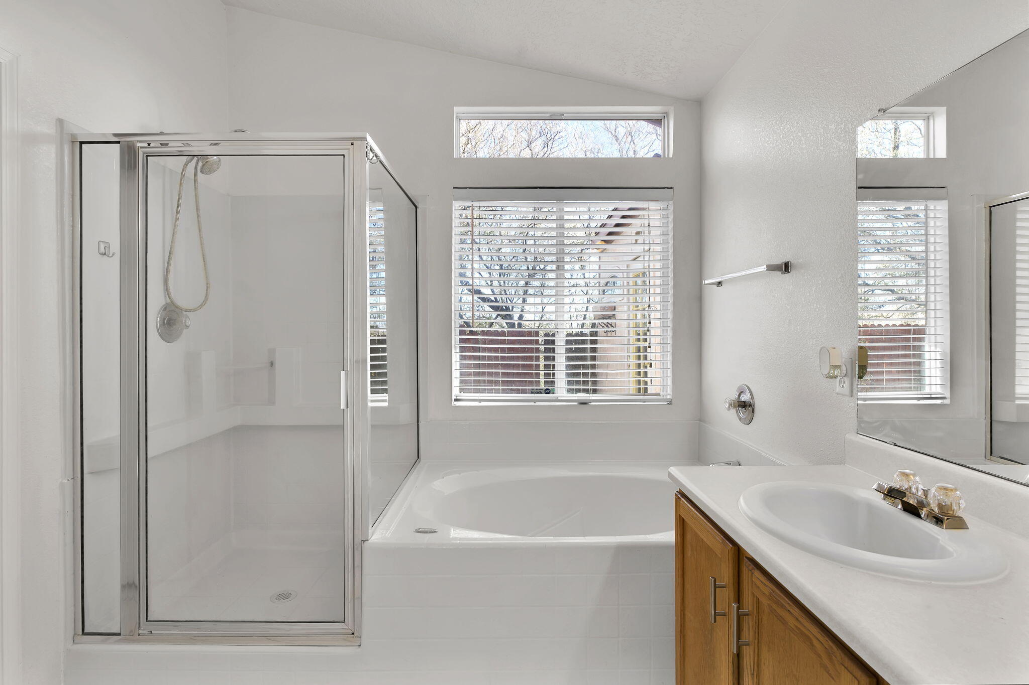 1512 QUIET DESERT Drive SW