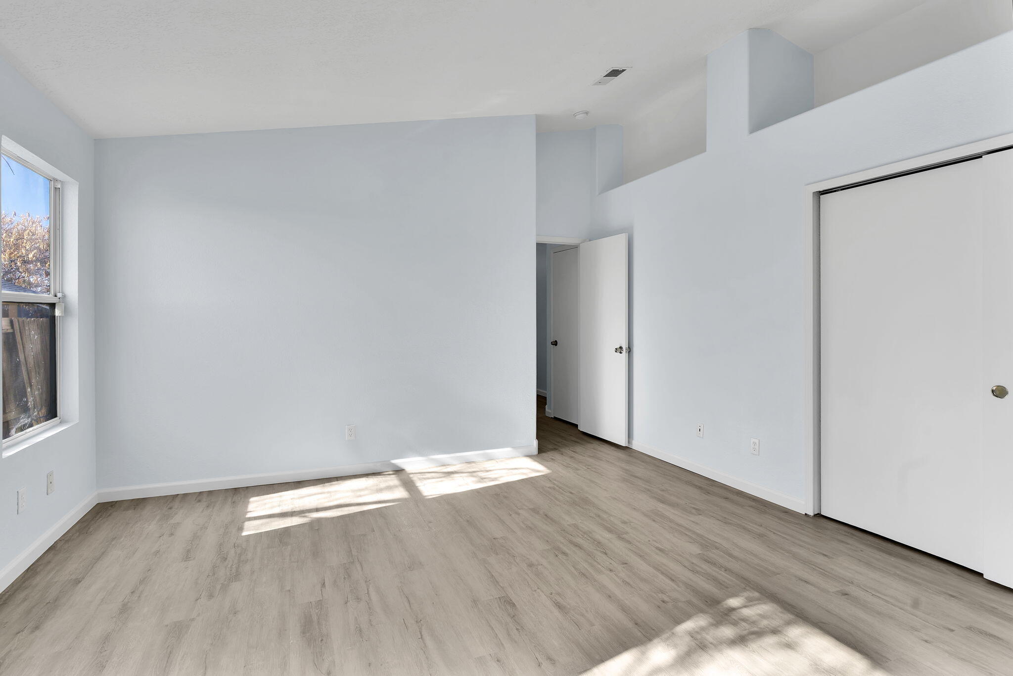 1512 QUIET DESERT Drive SW