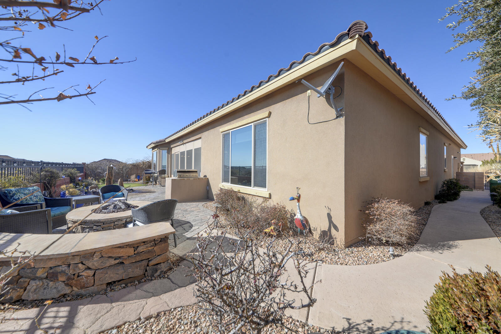 605 SIERRA VERDE Way NE