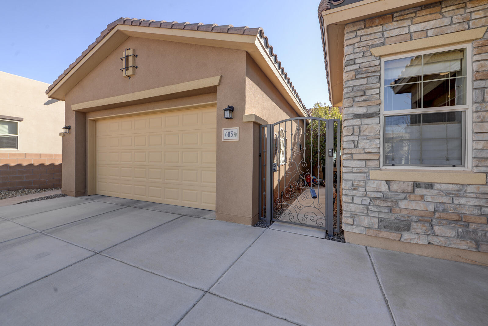 605 SIERRA VERDE Way NE